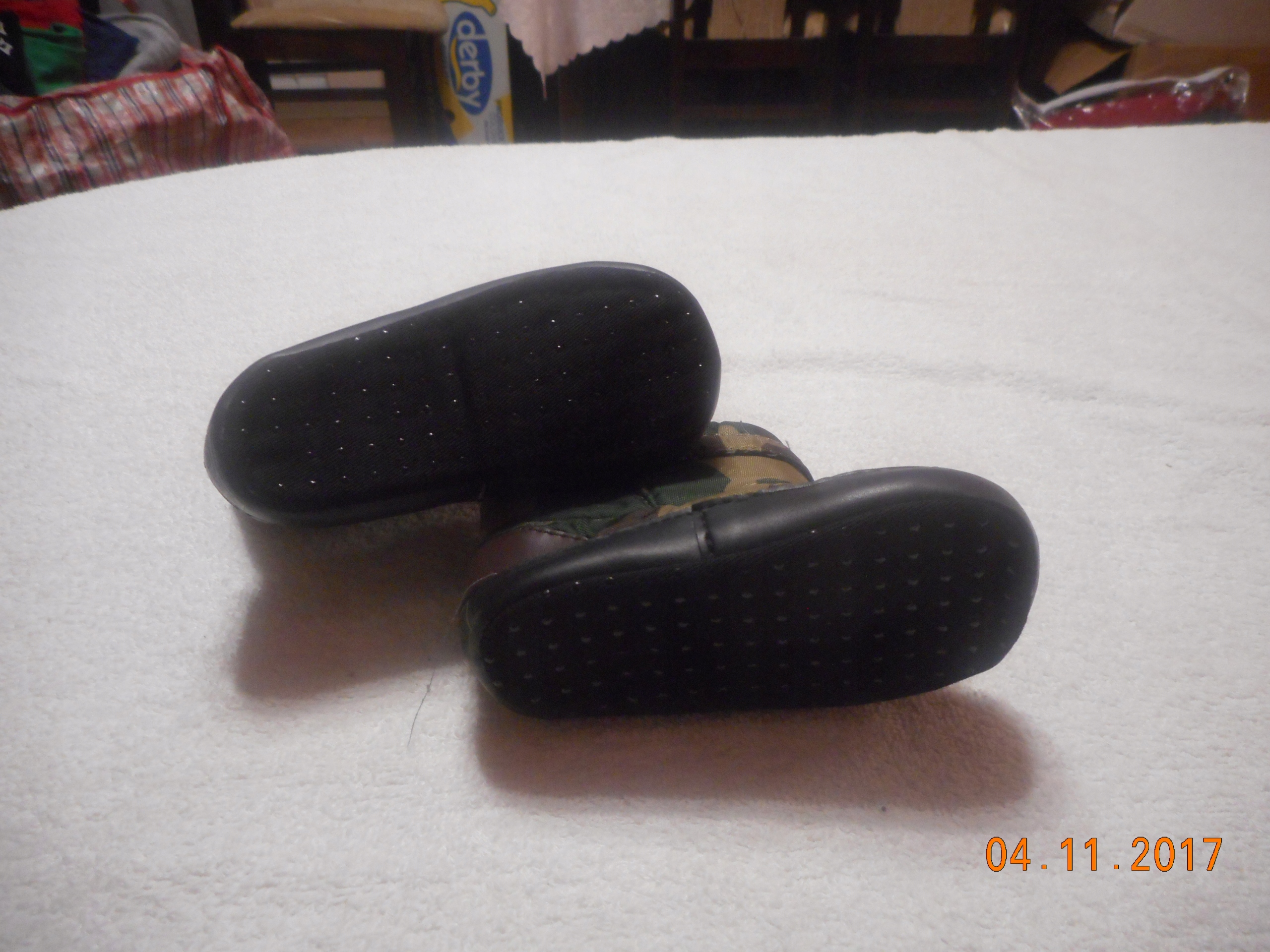 Butki moro dla malucha rozmiar 18 Bohater brak