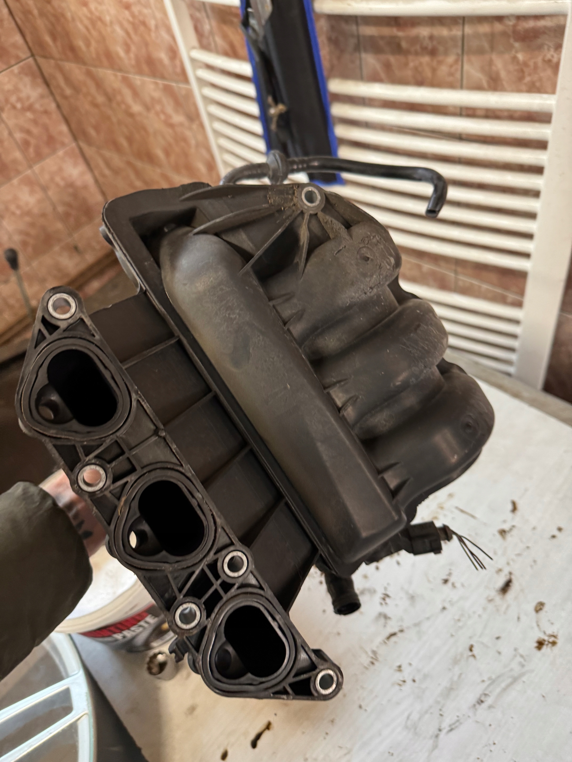 intake manifold SEAT IBIZA IV 1.2 03E129711D