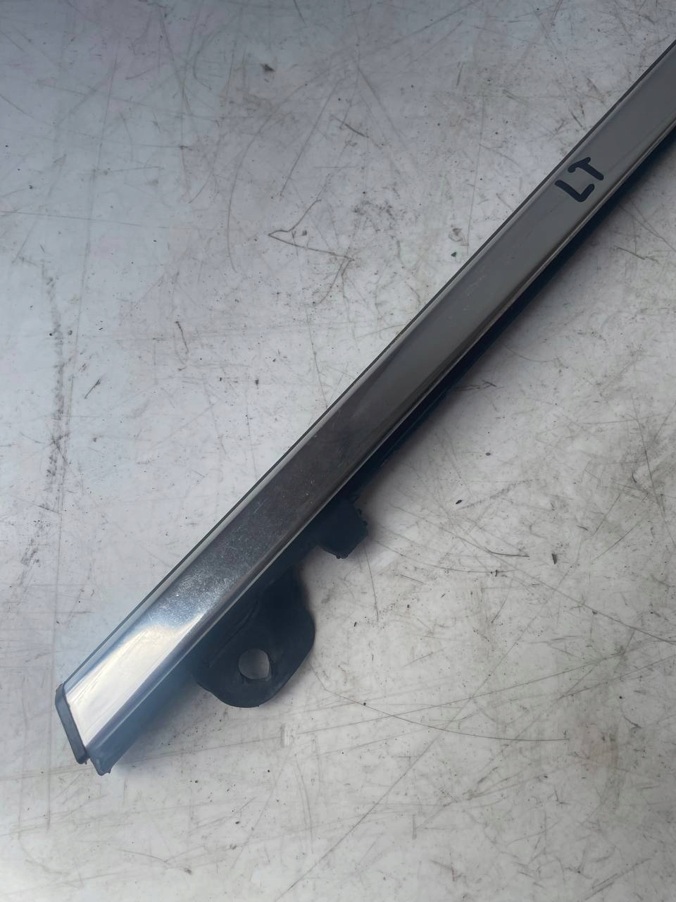 moulding dust door CHROM left rear part CITROEN C4 II B7 #9