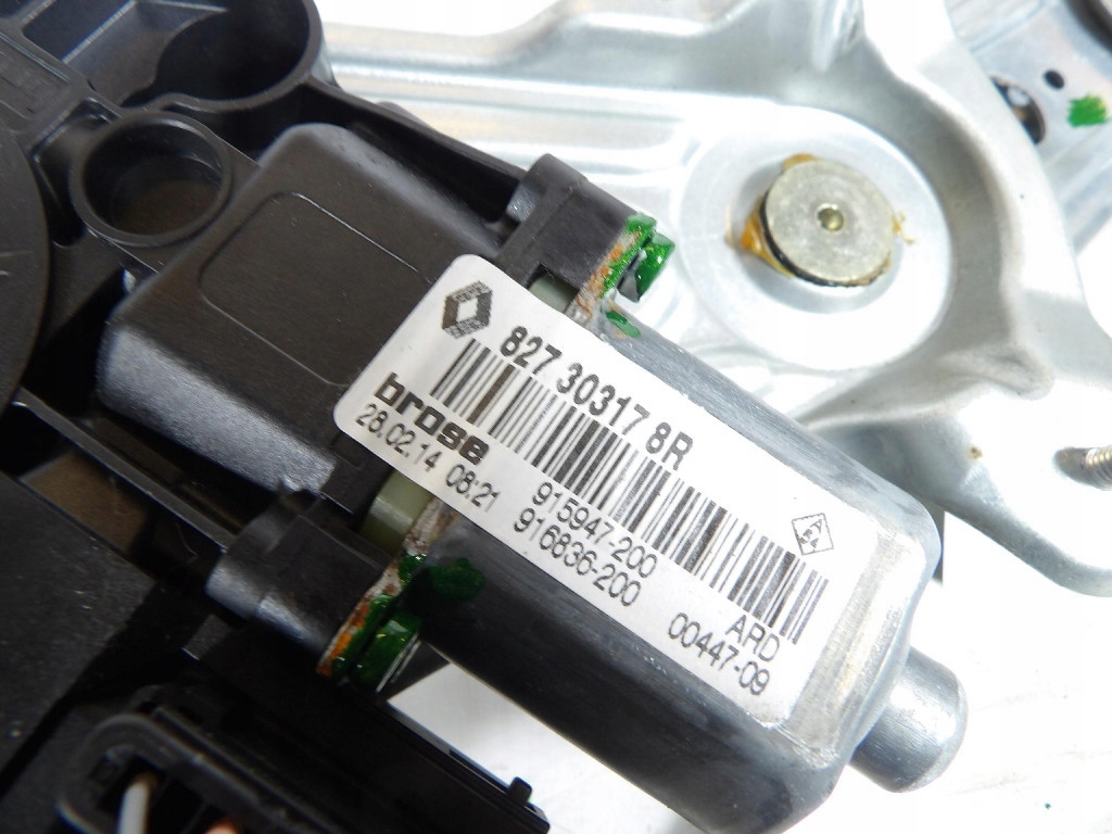 RENAULT SCENIC III LIFT podizač stakla stražnji dio desni 827303178R