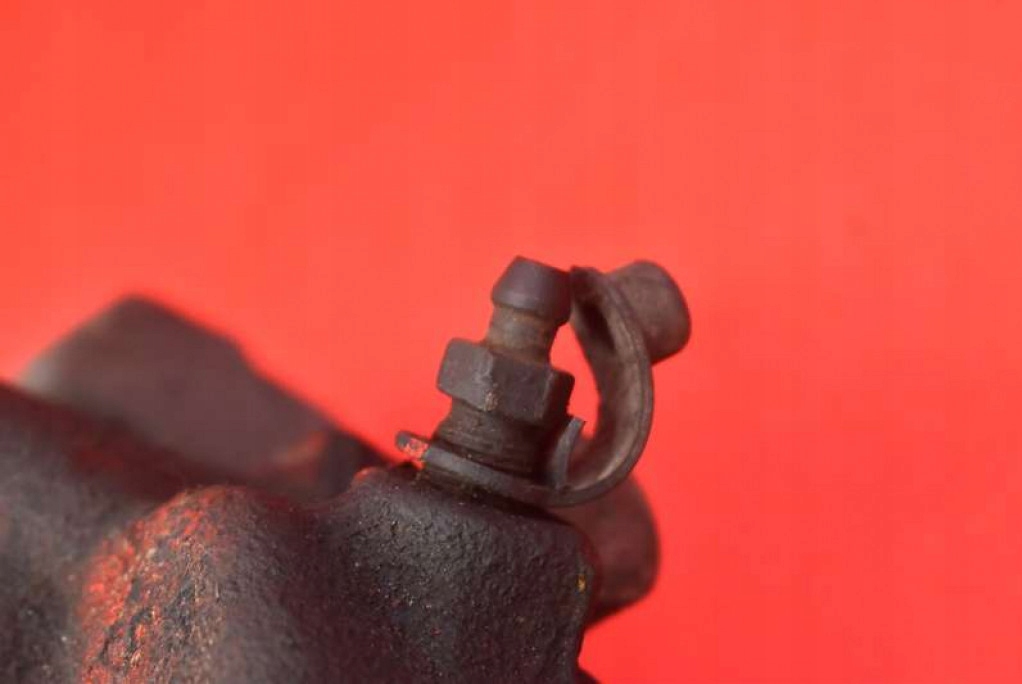 caliper brake left front BMW E90 E91 2.0 D 143 KM 08-13