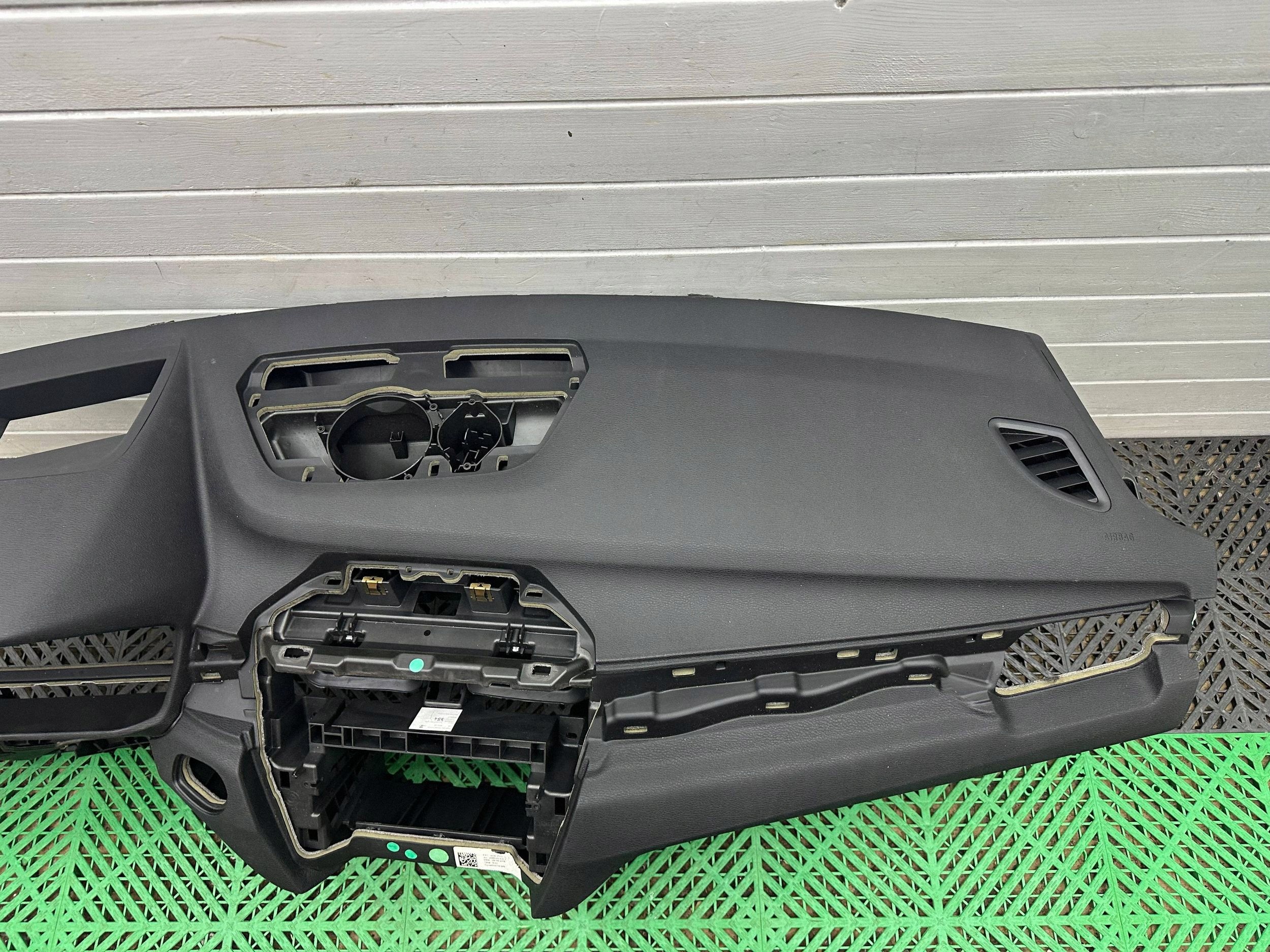 dashboard instrument panel BMW X2 F39 dashboard Z HEAD UP