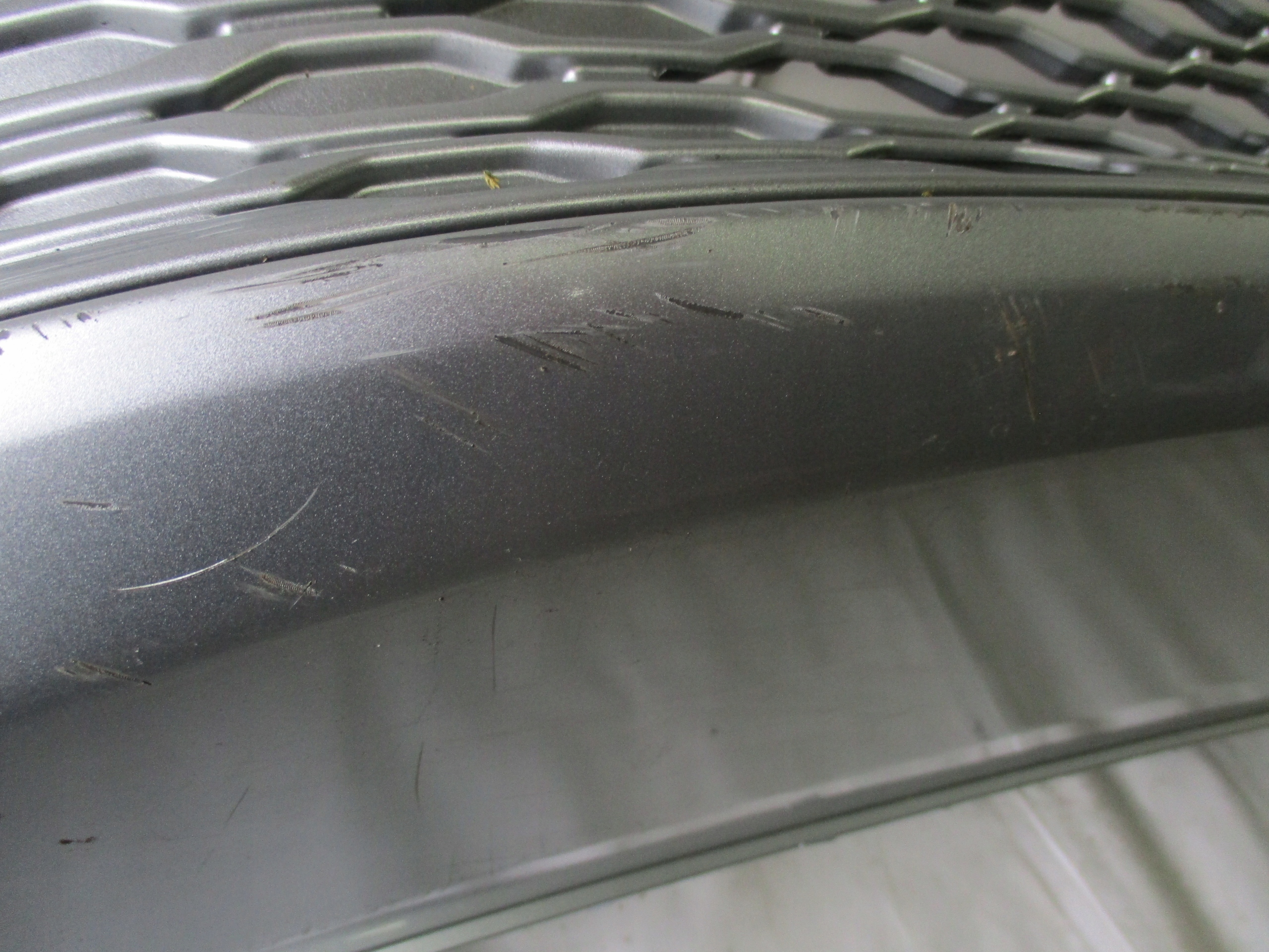 bumper front front VW Caddy 2K7 new MODEL
