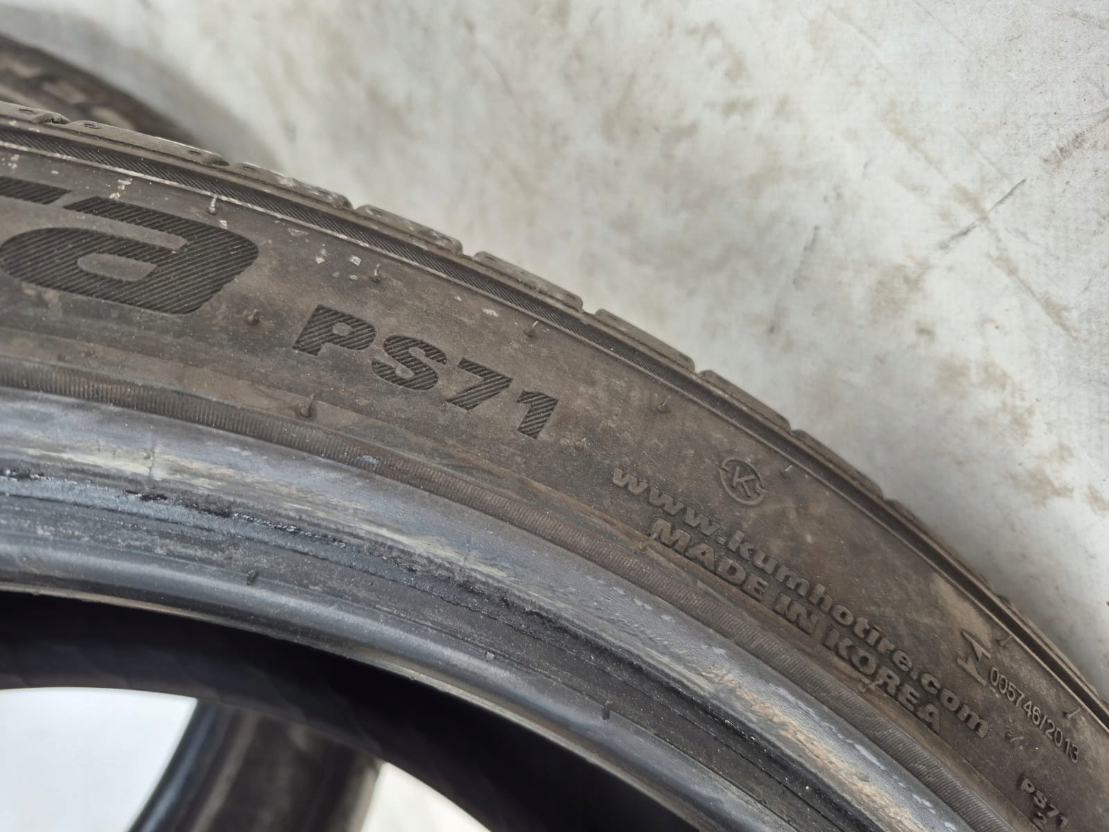 tyres summer KUMHO ECSTA PS71 235/40 R19 2023R.