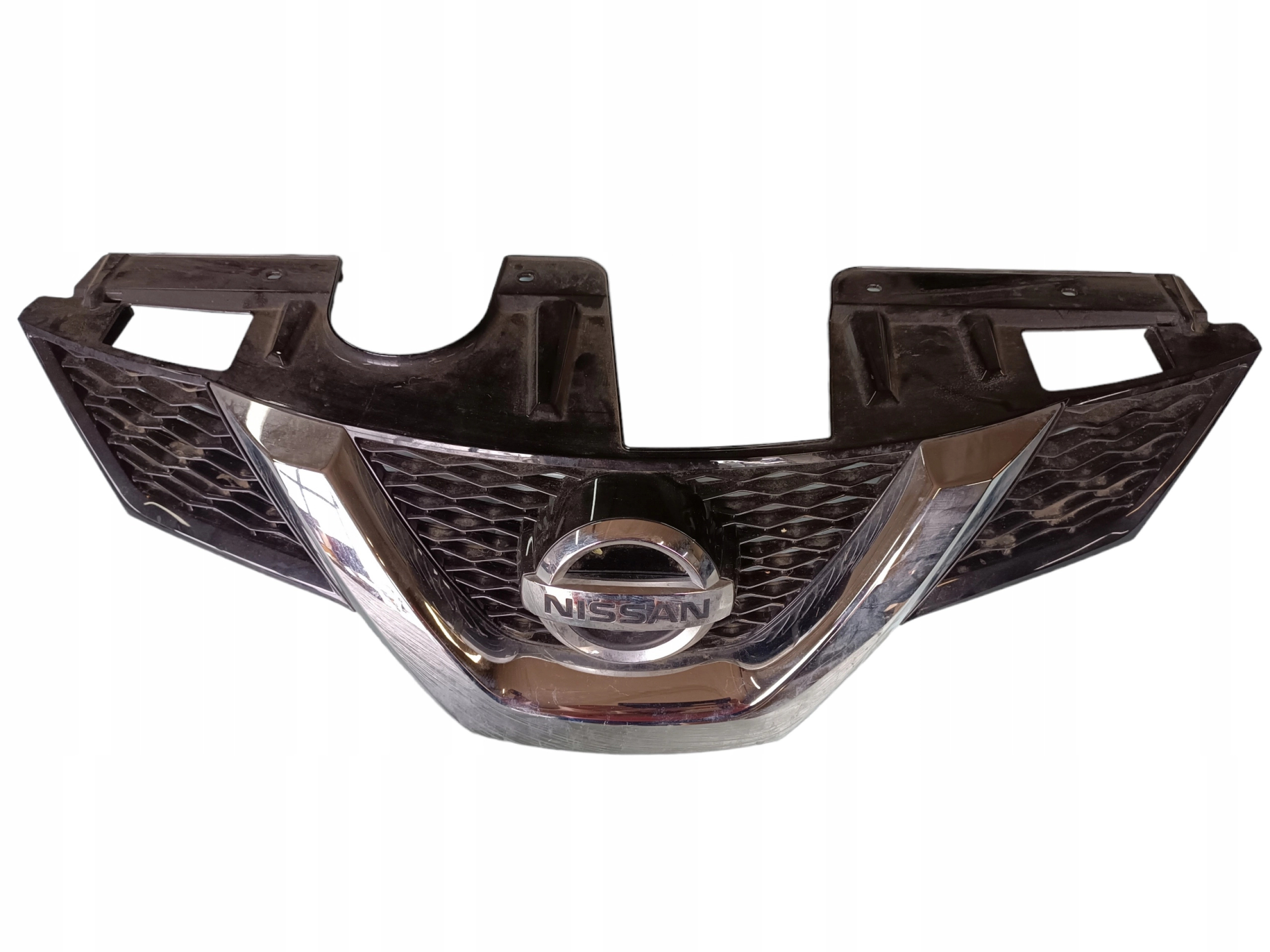 Grill Nissan X-trail T32 KAMERA
