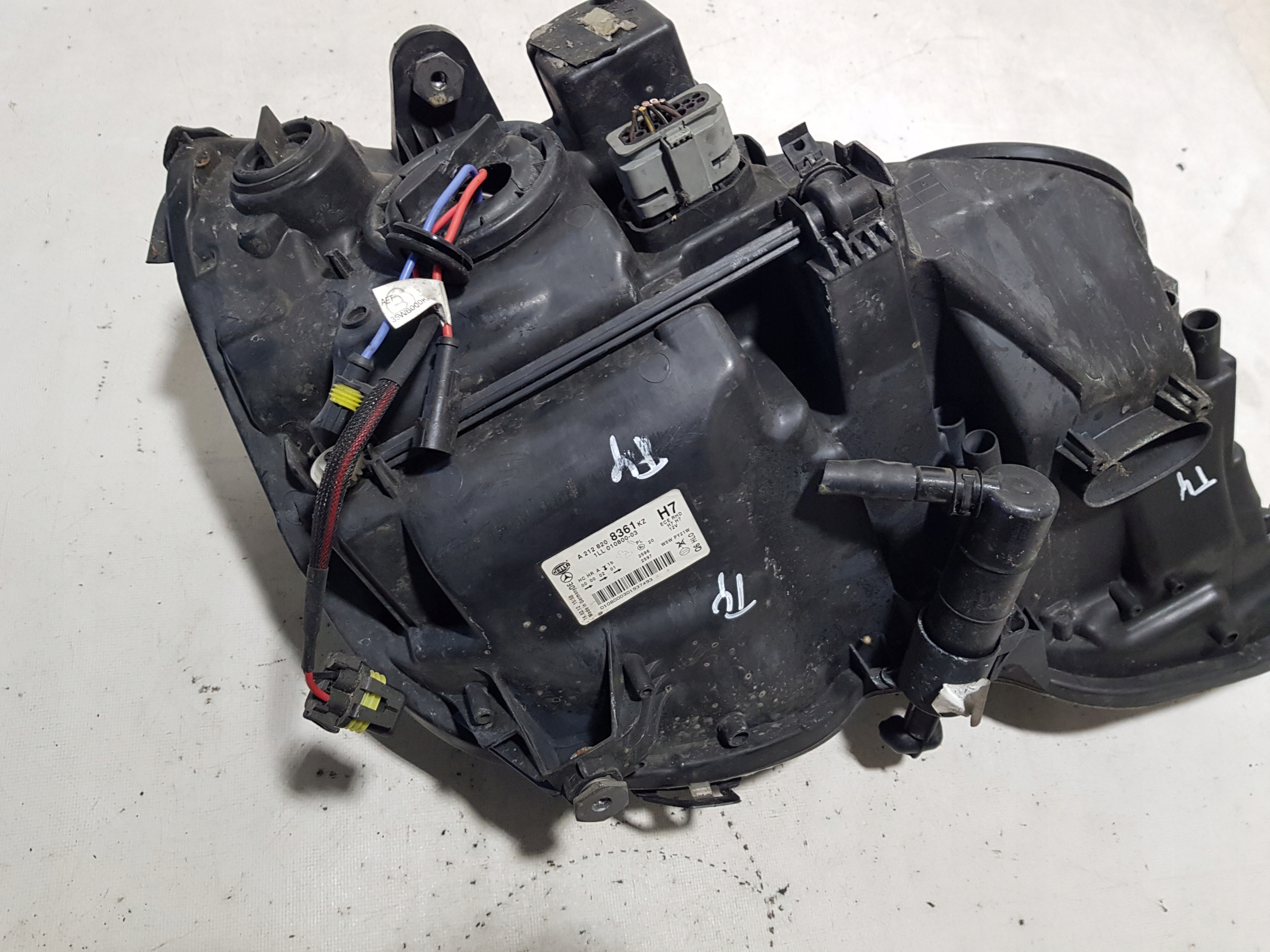MERCEDES W212 light H7 left front UK