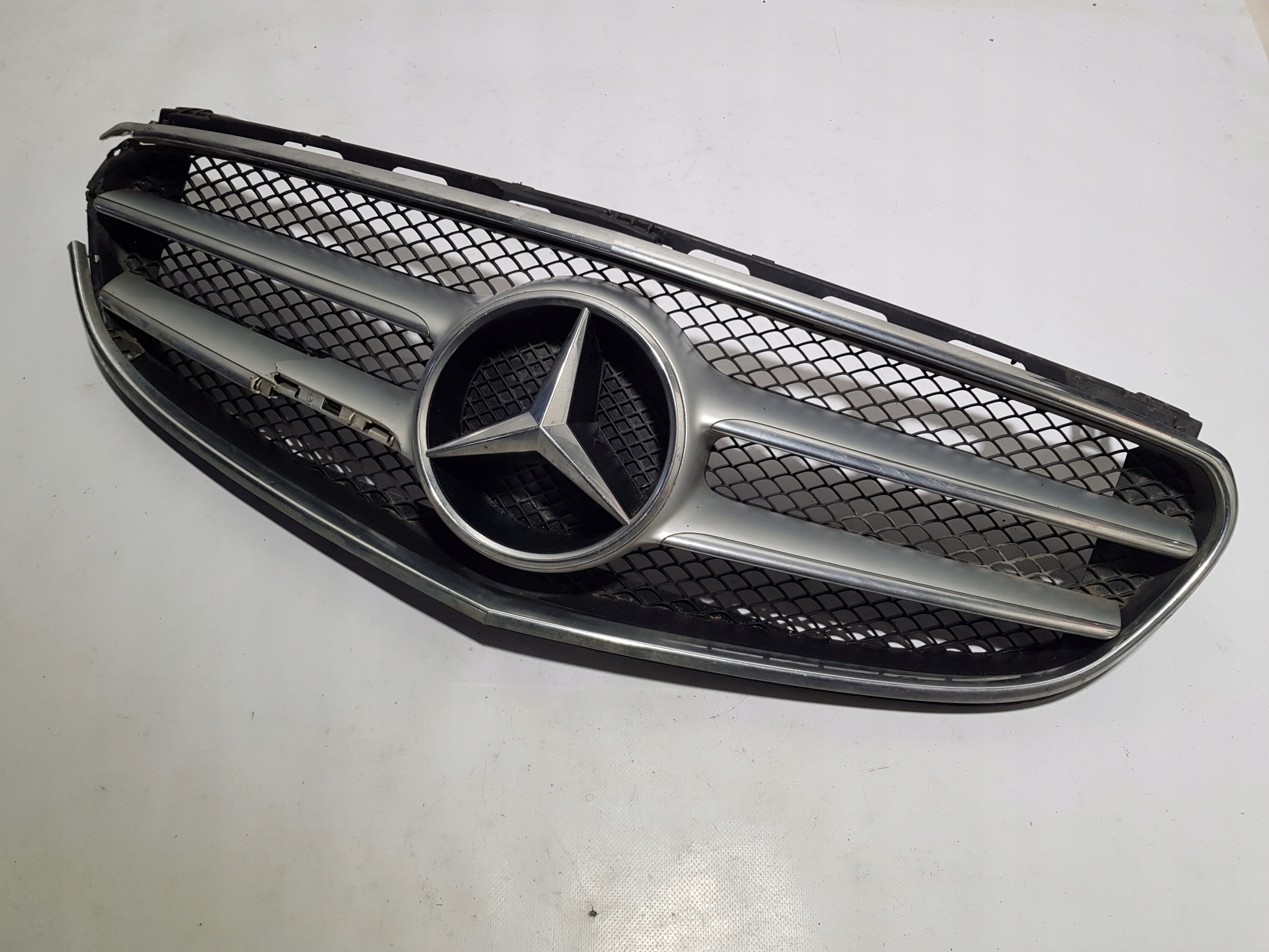 Mercedes-Benz E-Klasse W212 Kühlergrill FRONTGRILL Kühlergitter A2128850822 - Thumbnail 1