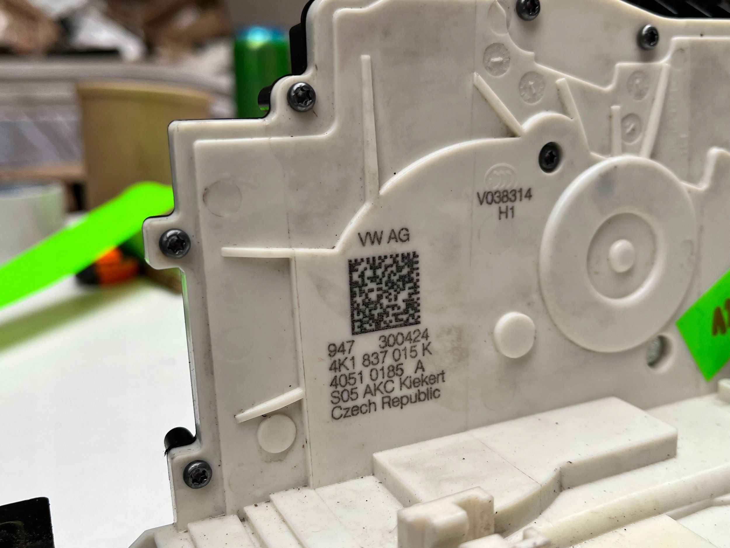 lock door przednich Audi A6 S6 C8 4K 4K1837015K !J
