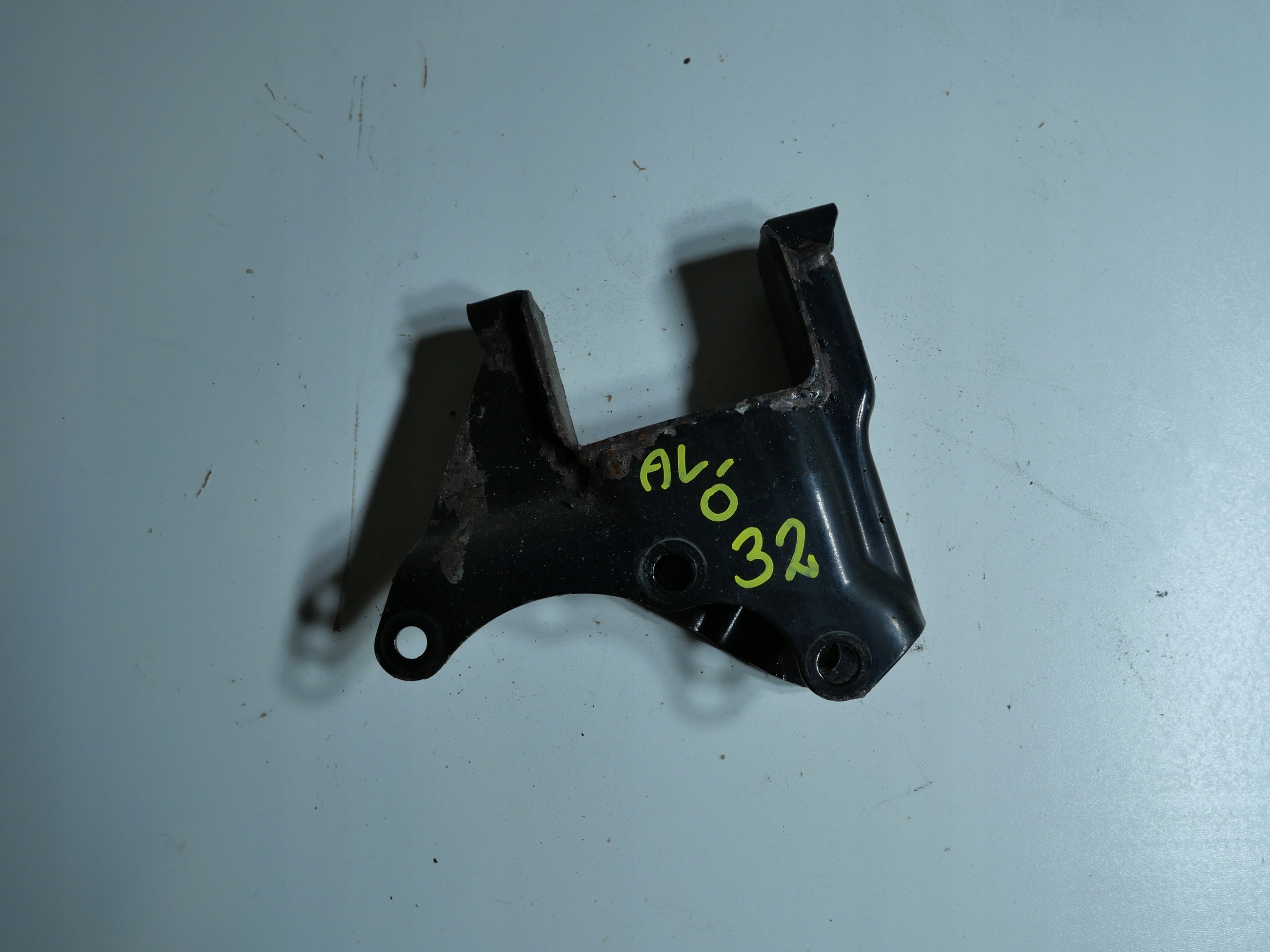 getriebehalter getriebe AUDI VW SEAT SKODA 6Q0199111R