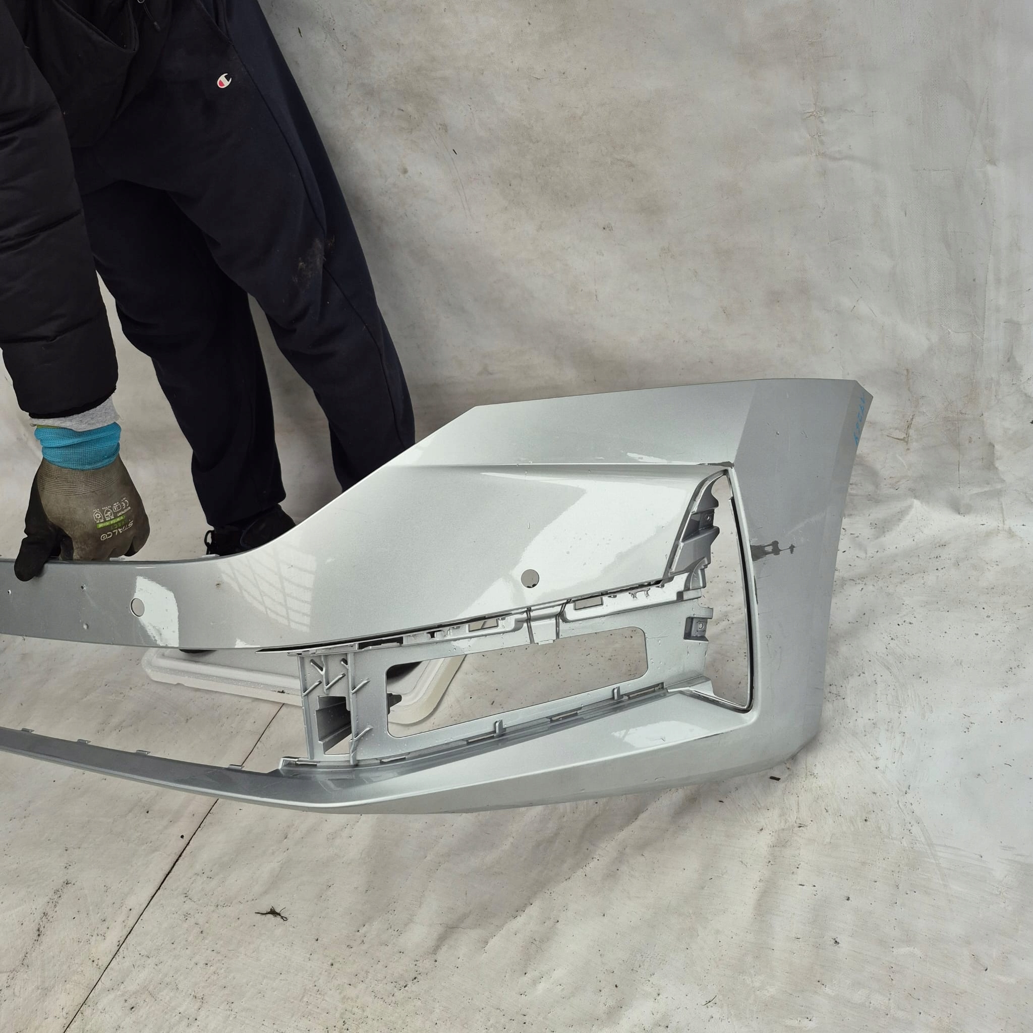 SKODA OCTAVIA IV LIFT 24- bumper front front 4XPDC 5E3807221