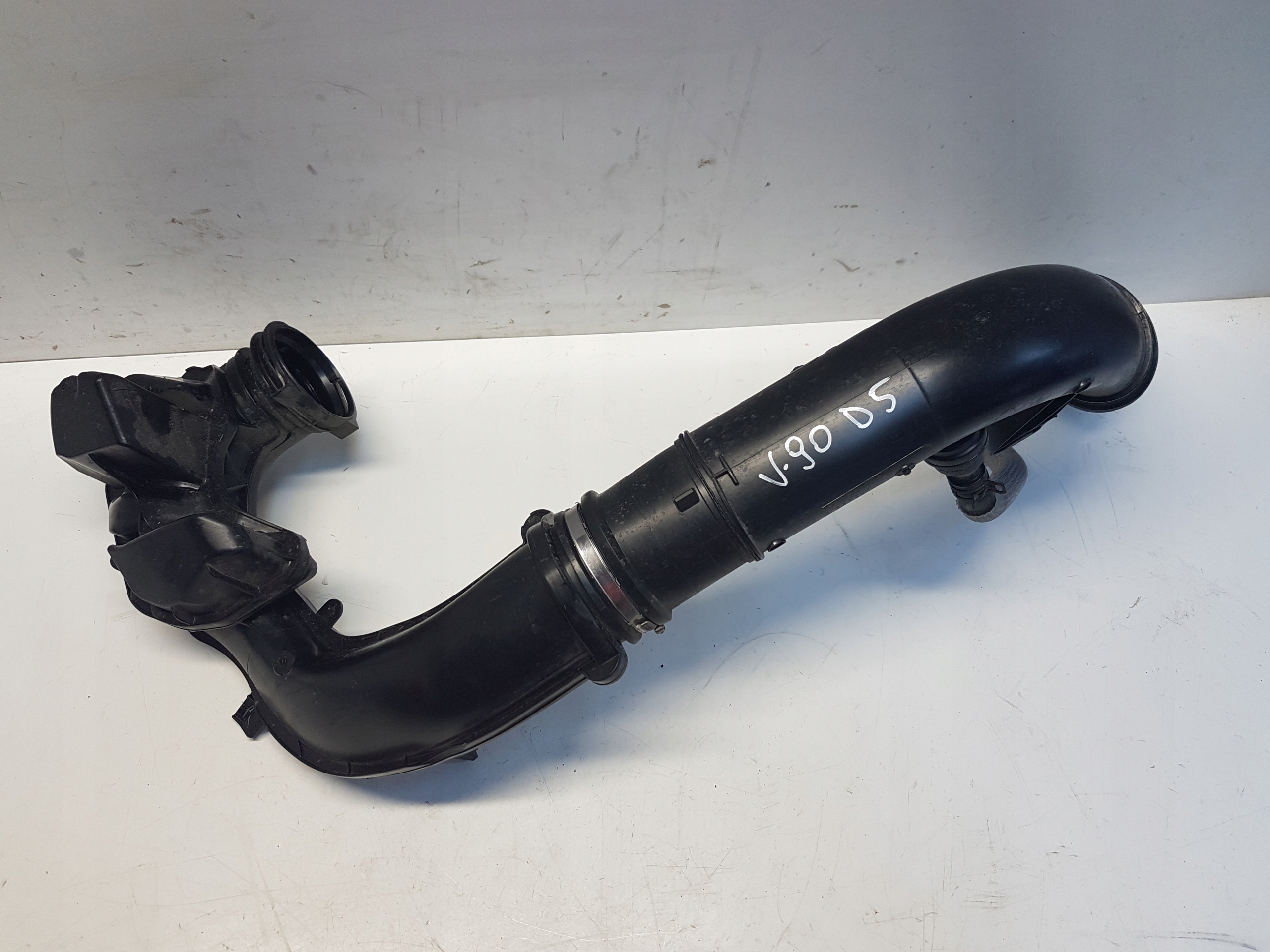 VOLVO V90 S90 pipe air hose 31370120