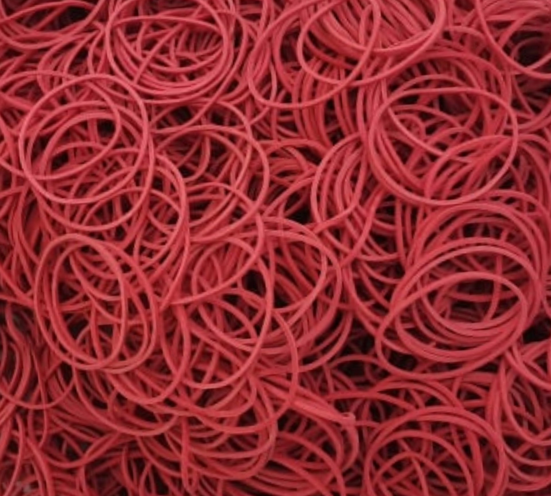 GUMKI RECEPTURKI 1 KG MOCNE MAŁE rozmiar 30 mm x 1,5 mm CZERWONE Marka inna