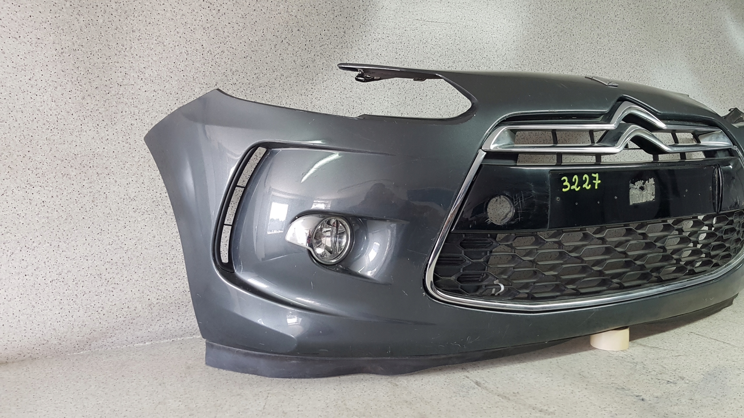 CITROEN DS3 DS 3 2010 - bumper front 3227