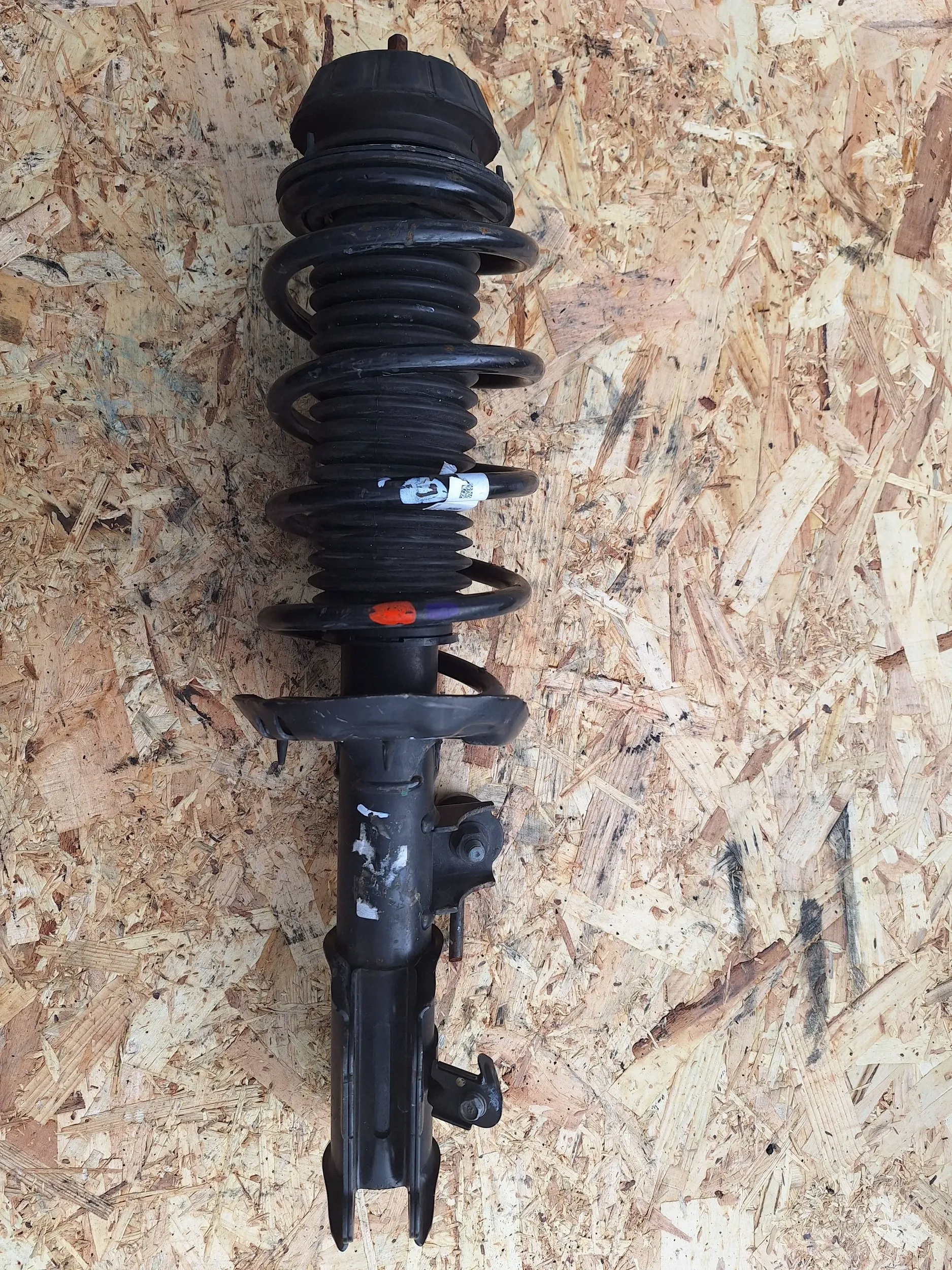 shock absorber left front HYUNDAI I10 III 19- 54650-K7000