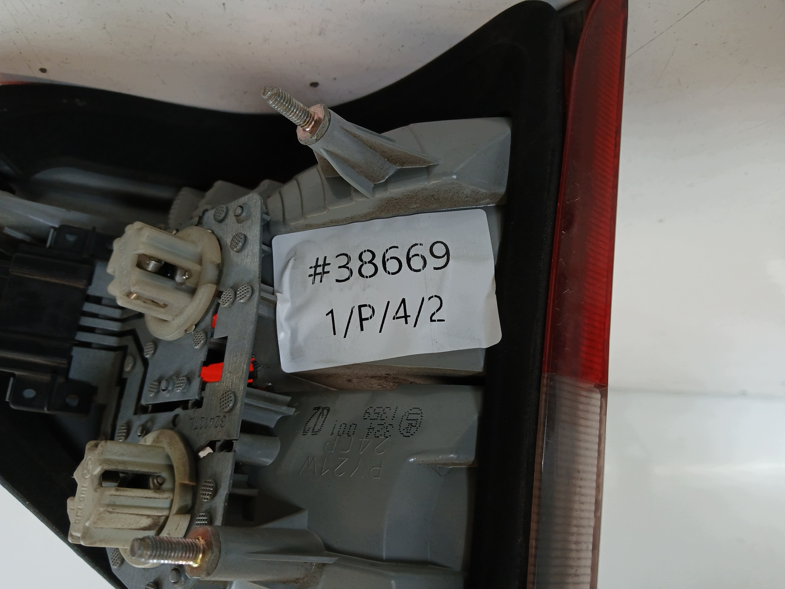 MERCEDES W210 light left rear part sedan