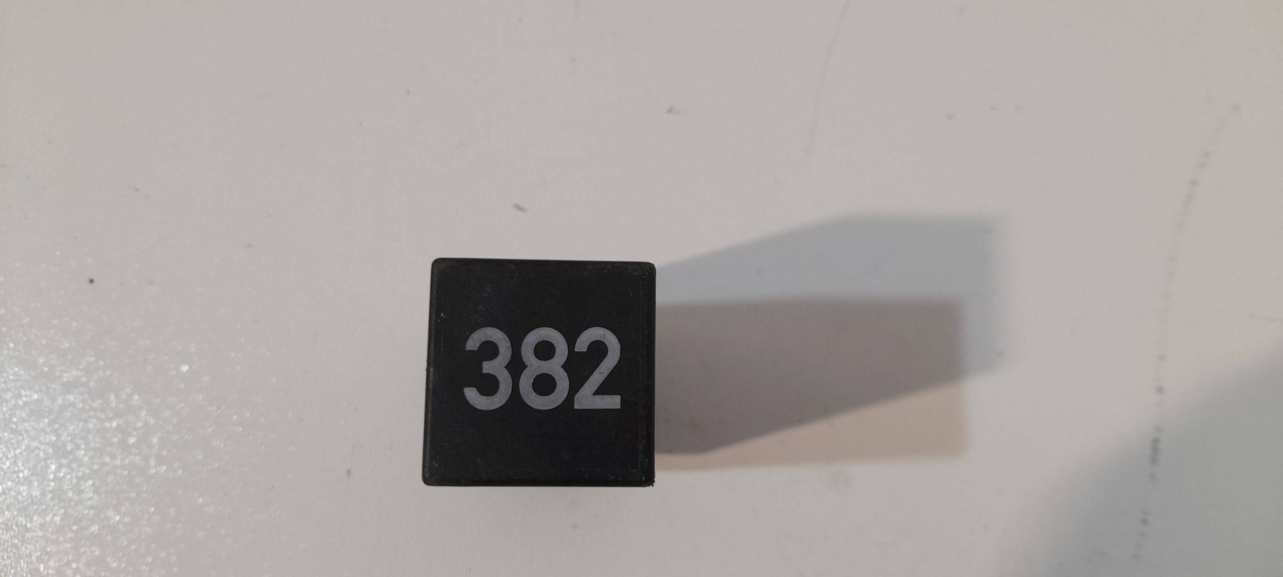 Audi A4 B5 Przekazniki 4D0907131 (P209)