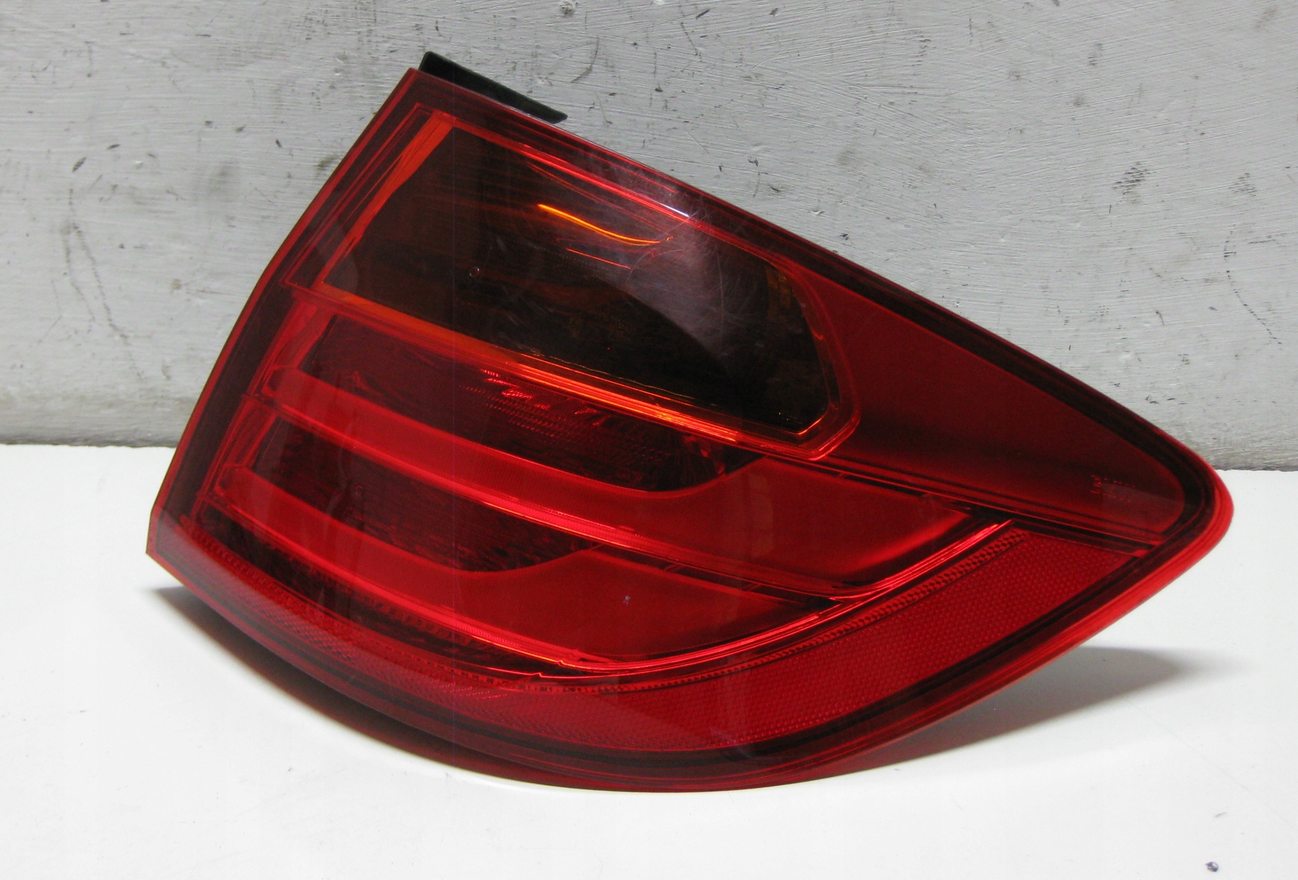 BMW F31 2.0D 14R light right rear part 7372788 EU