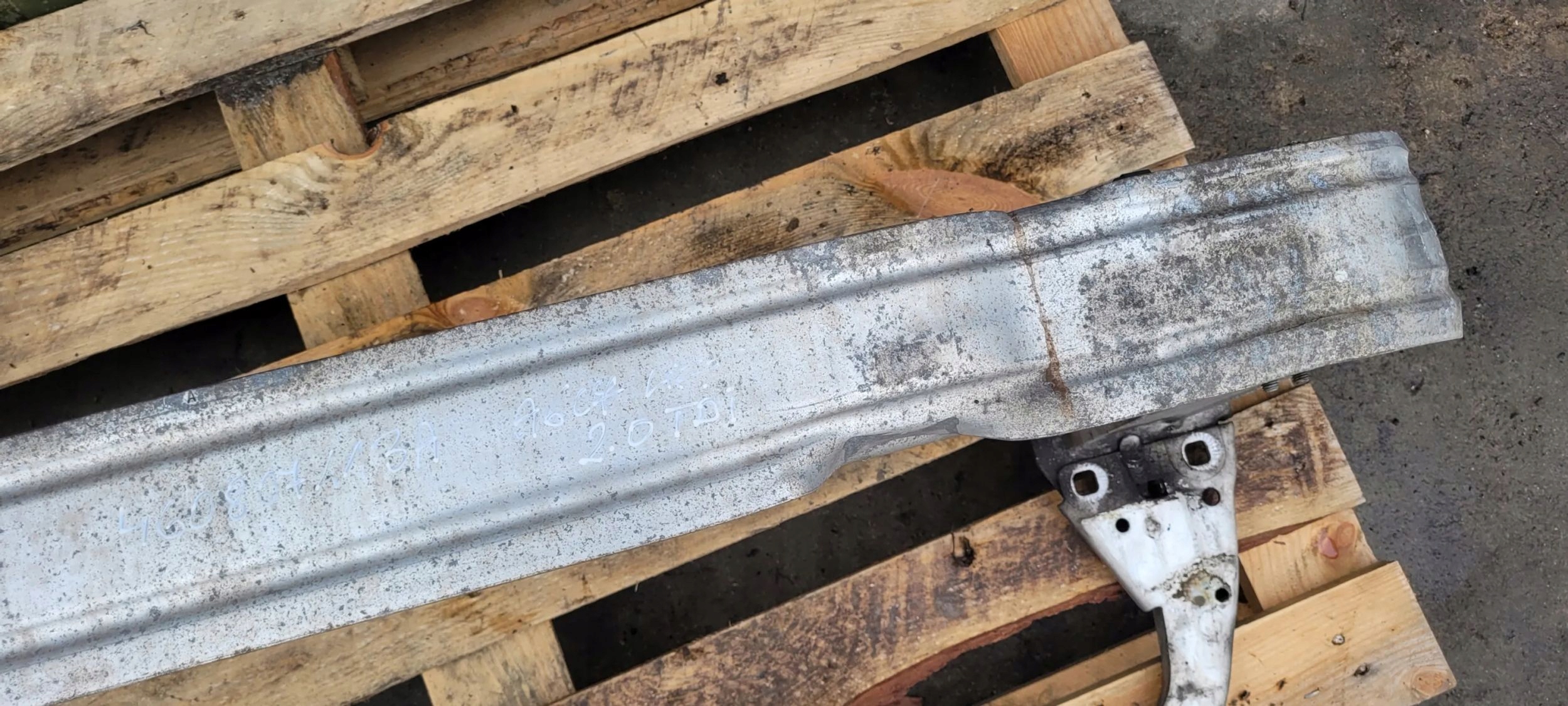 A6 C7 4G LIFT bumper support STREFY left right A7 4G