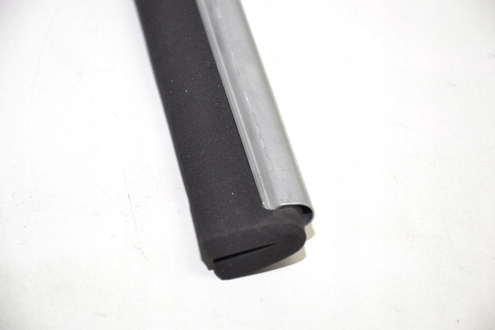 Sciagaczka do wody podlog 60 cm producent 10 szt Producent code AWKOM60