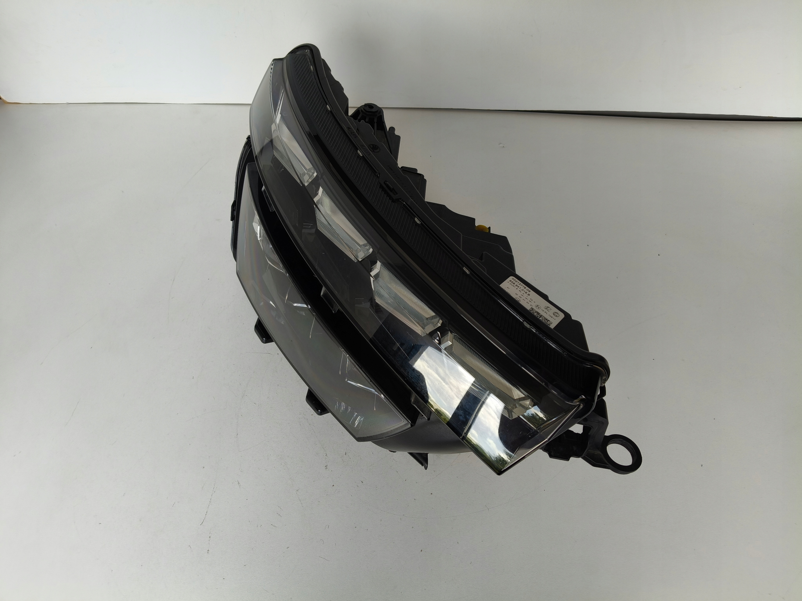 light right REFLEKTOR SKODA KAMIQ 658 18- FULL LED