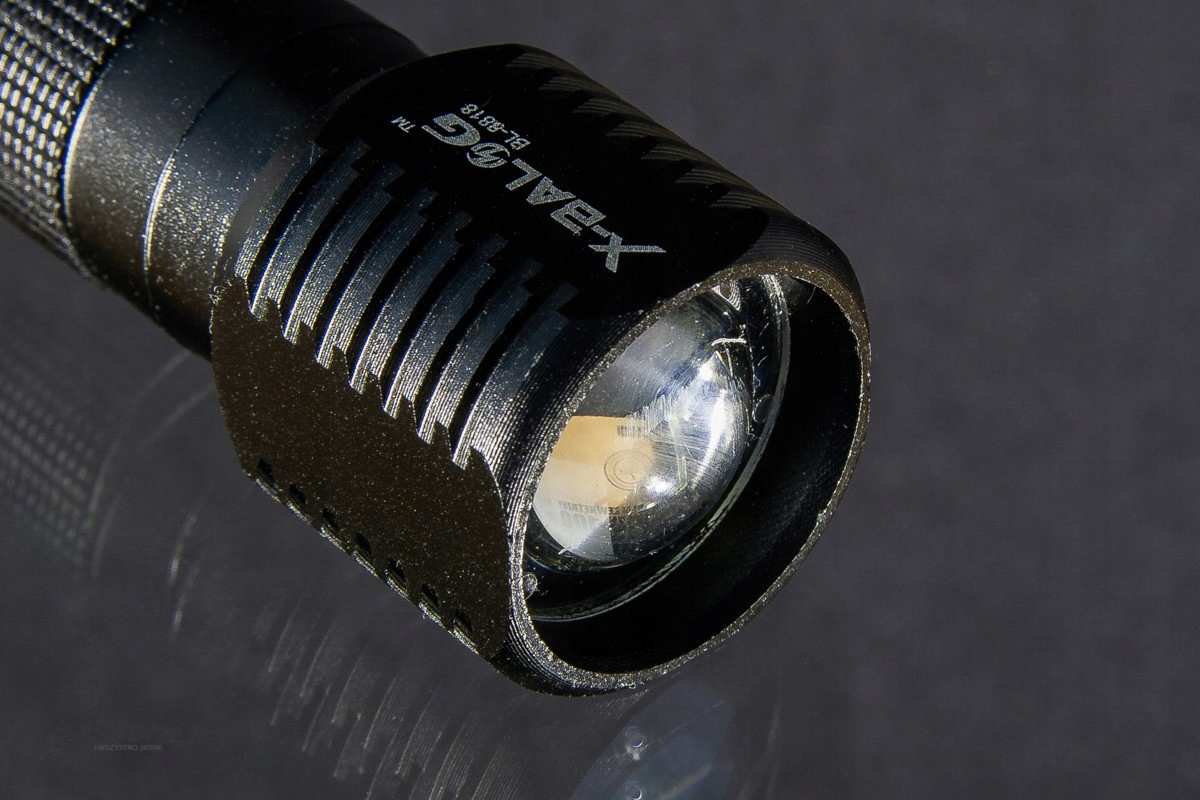 Latarka Rowerowa X-BALOG BL-8818 Czarna CREE X2000 - LR008 Marka bez marki