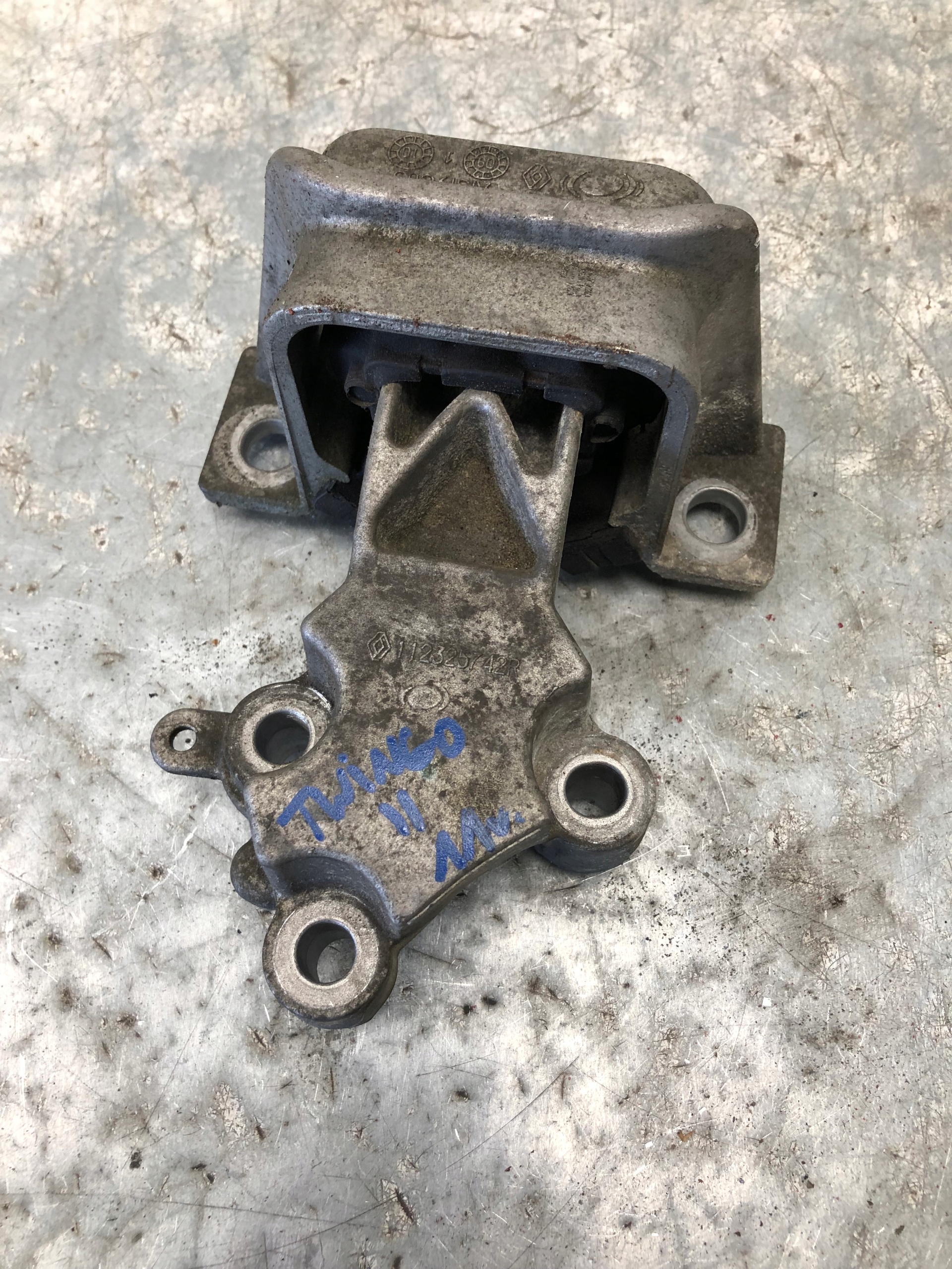 holder engine mount RENAULT TWINGO II 112325742R