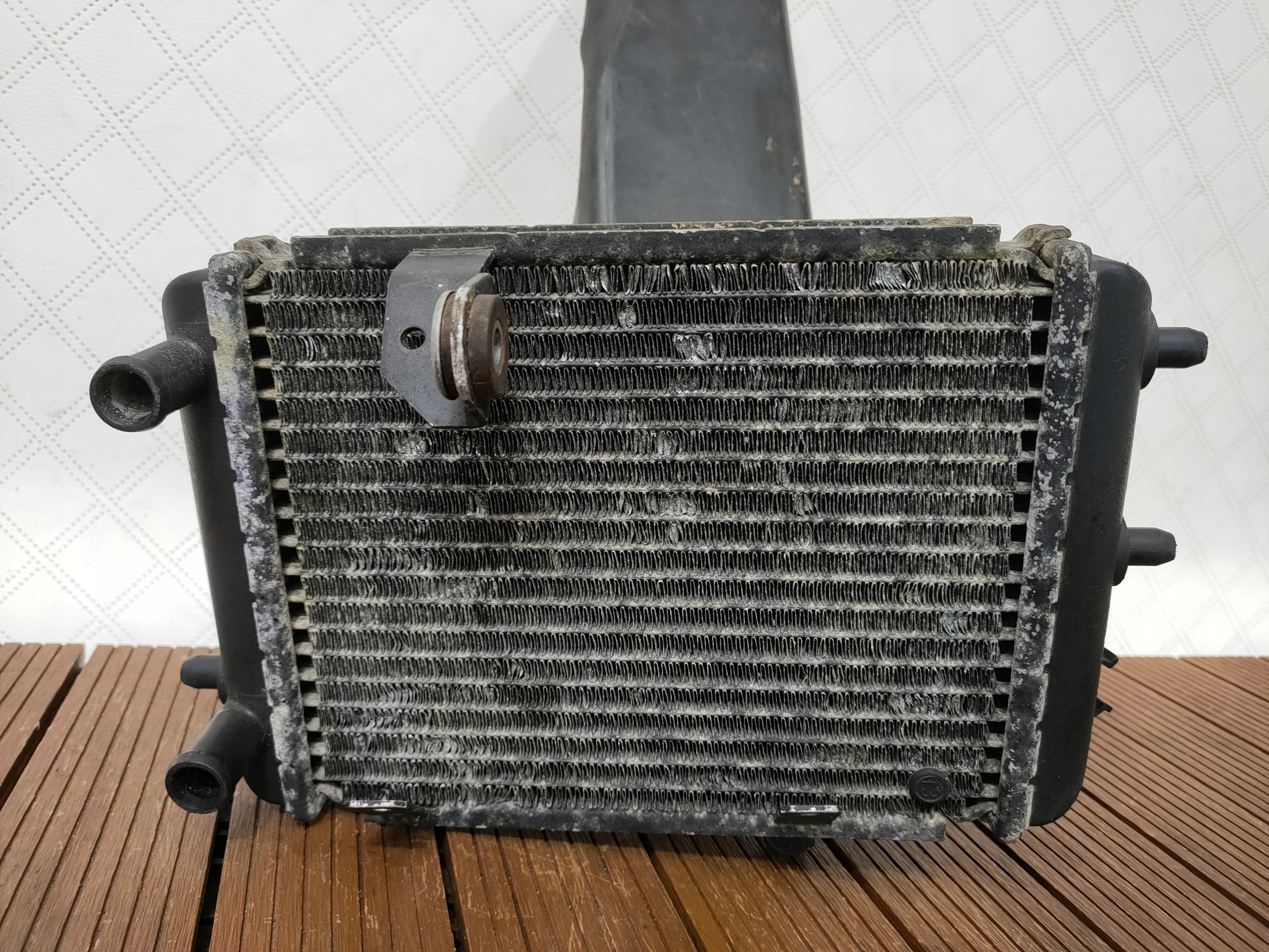 AUDI S4 B6 4.2 V8 BBK water cooler left 8E0121212D OE