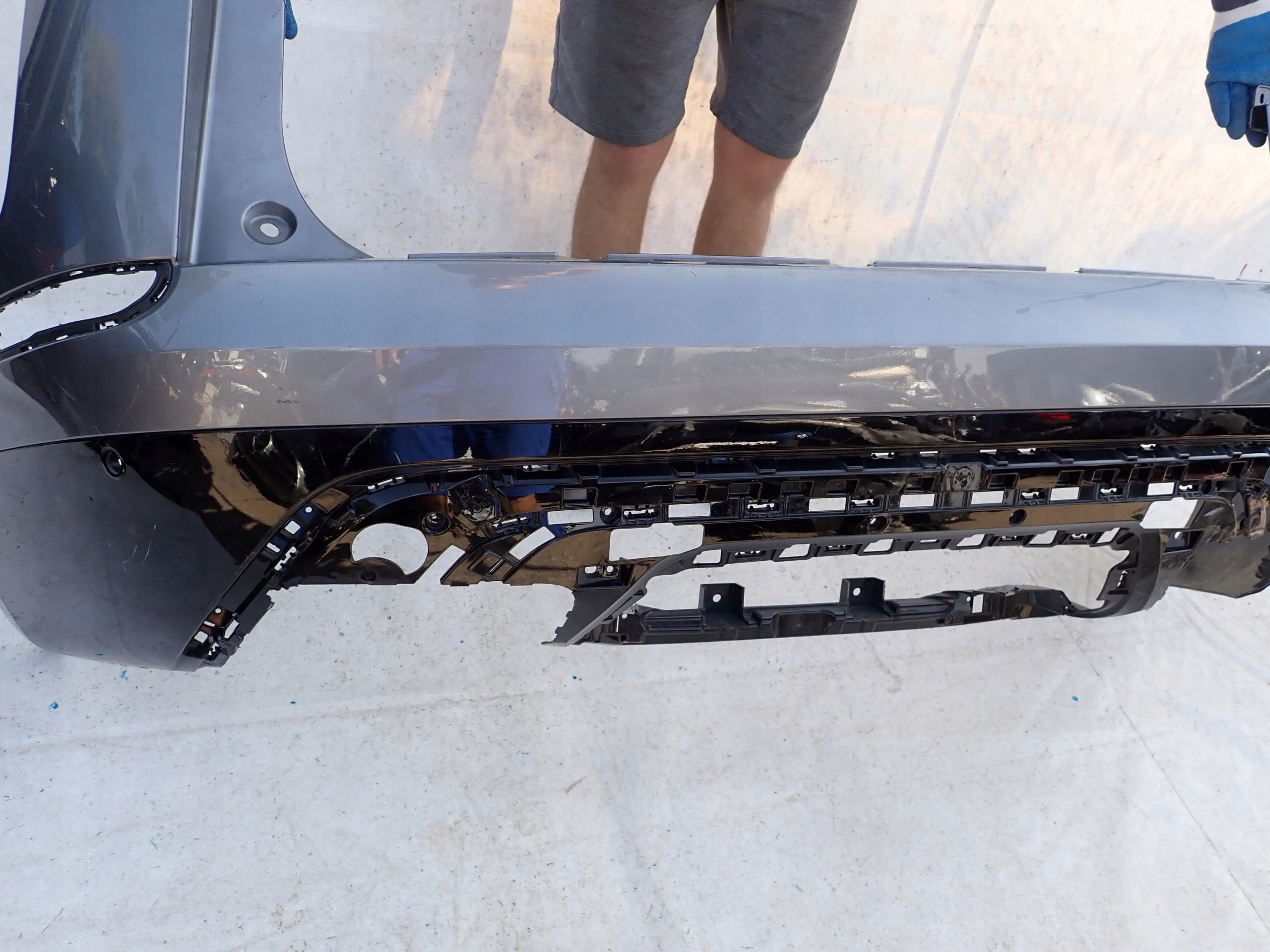 RANGE ROVER VELAR 17- bumper rear part rear PDC
