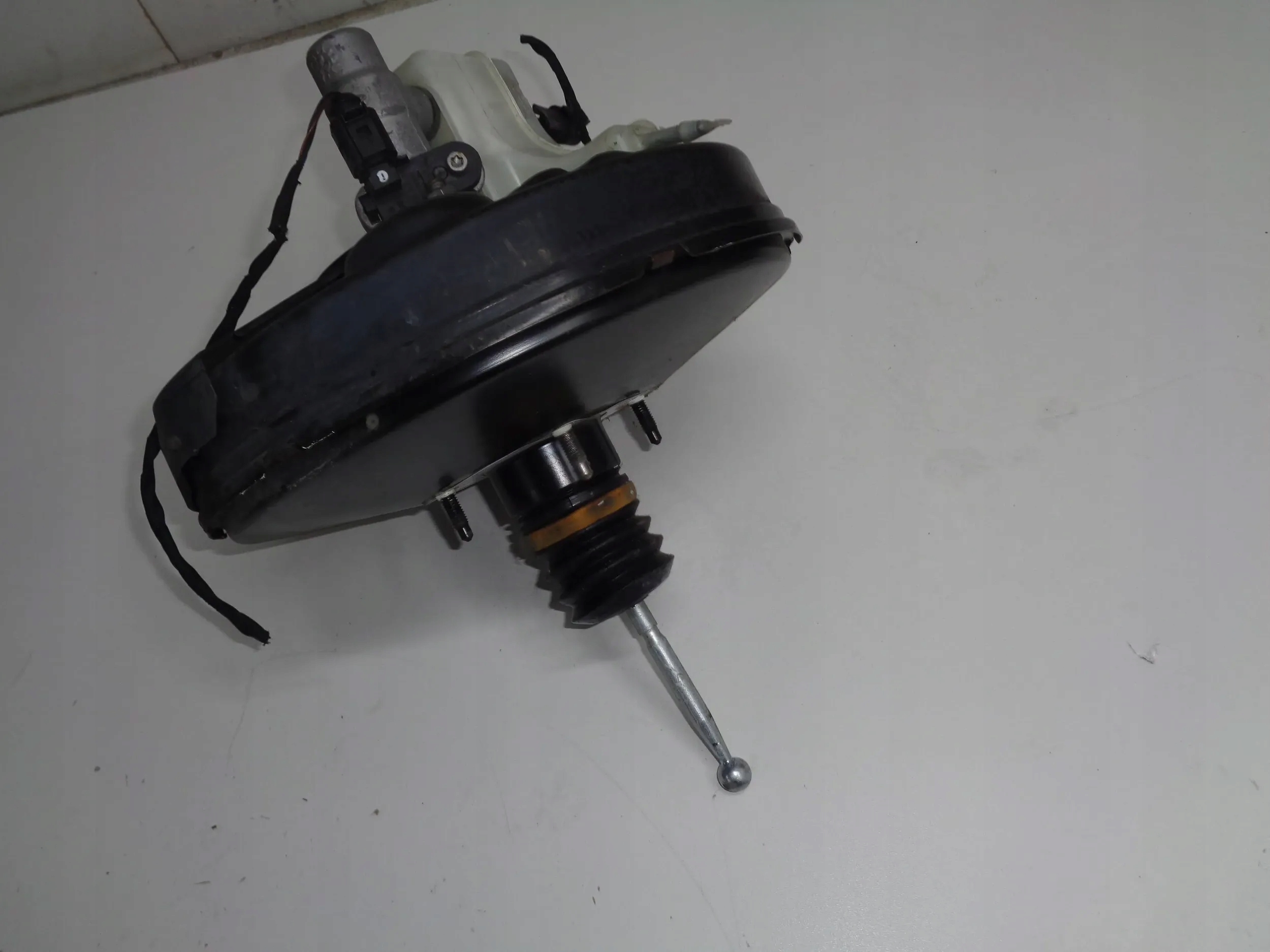 VW PASSAT B6 TIGUAN SERVO PUMPA KOČNICE