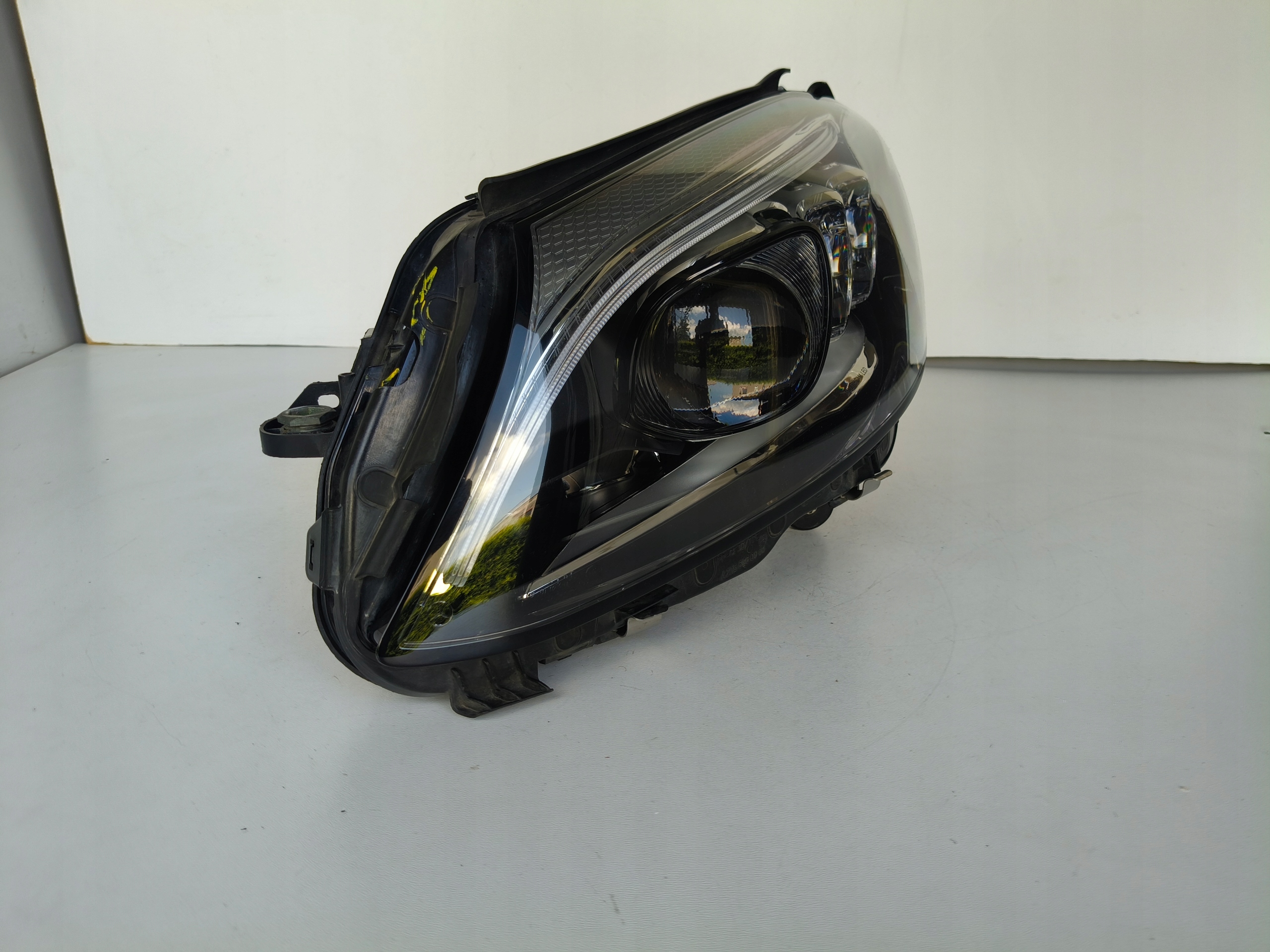 light left REFLEKTOR MERCEDES C-KLASA W205 18- LIFT FULL LED MULTIBEAM