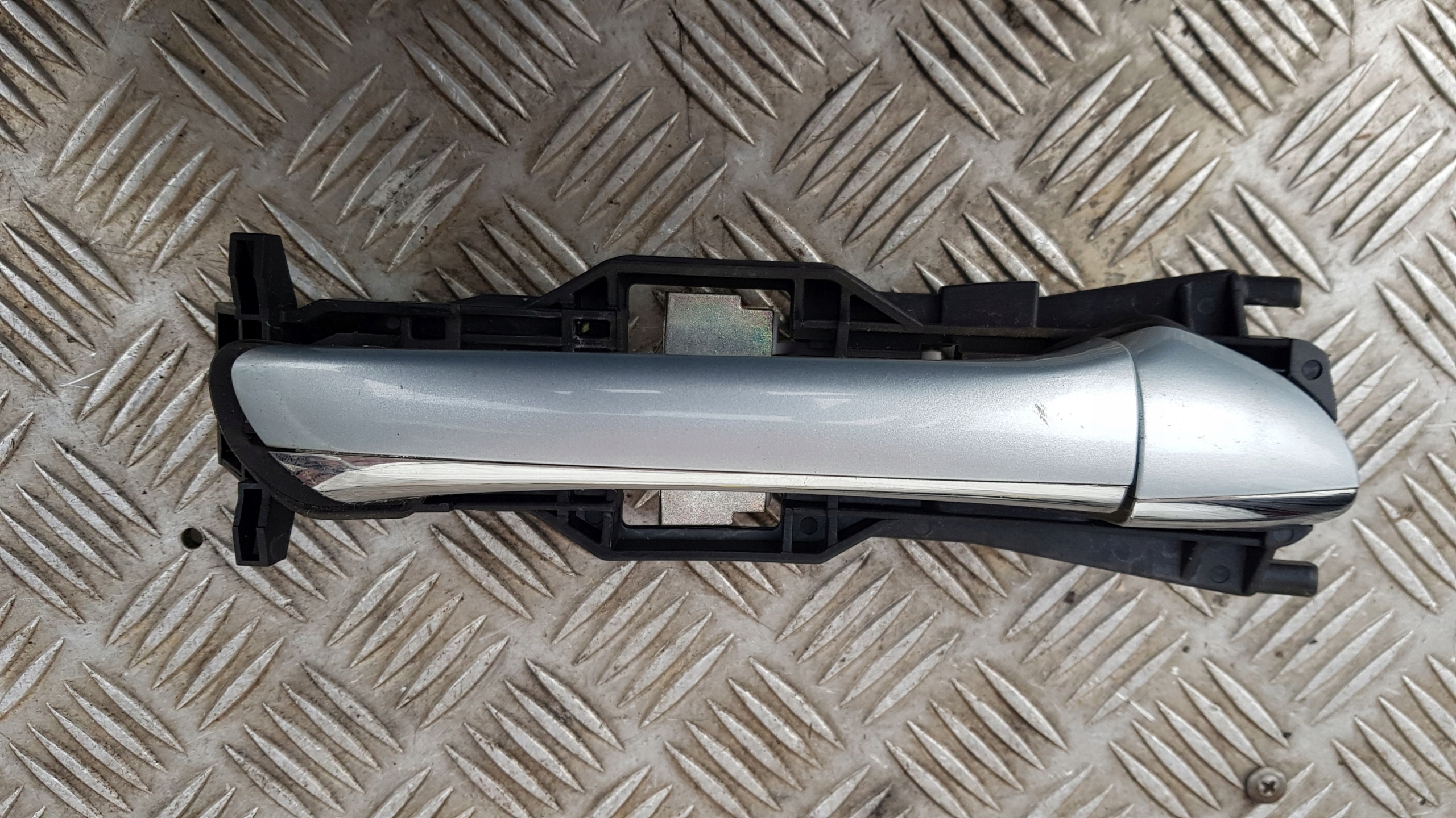 MERCEDES W209 handle right exterior 762