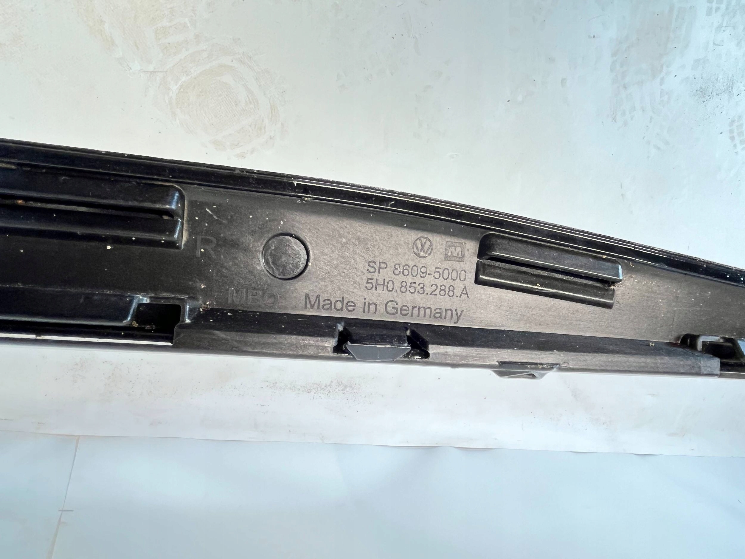 moulding cap threshold Volkswagen Golf 8R 5H0853288A