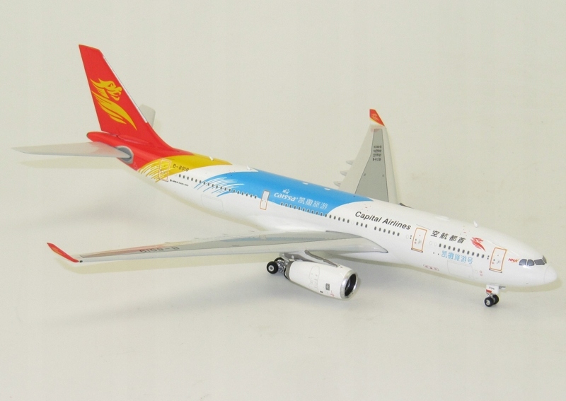 Model Airbus A330-200 Capital Airlines 1:400