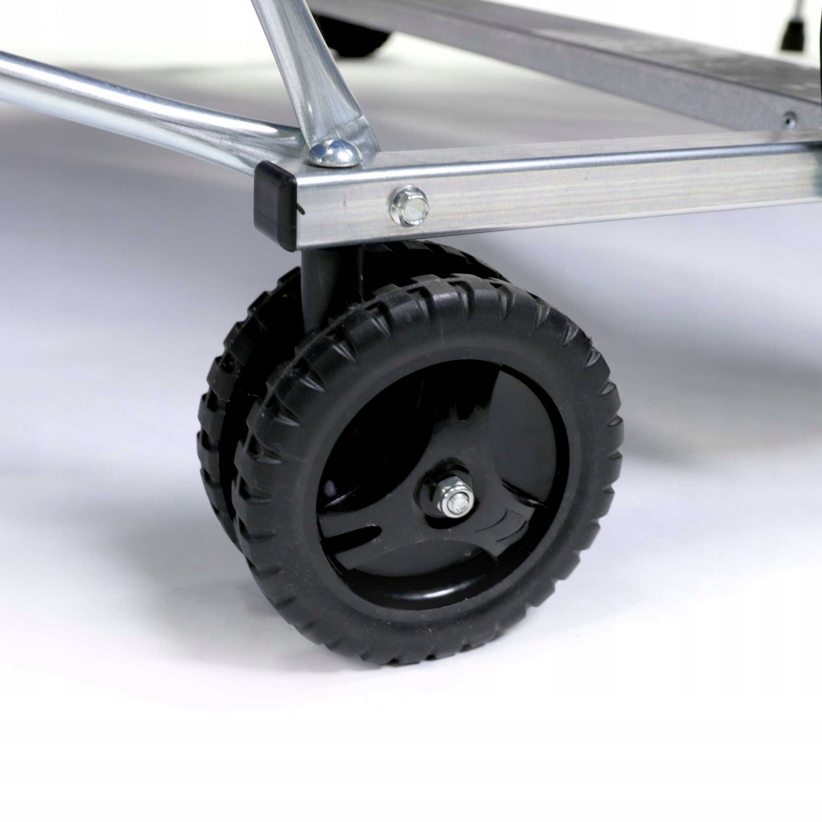 STÓŁ TENISOWY 100 INDOOR NIEBIESKI CORNILLEAU Model 110100