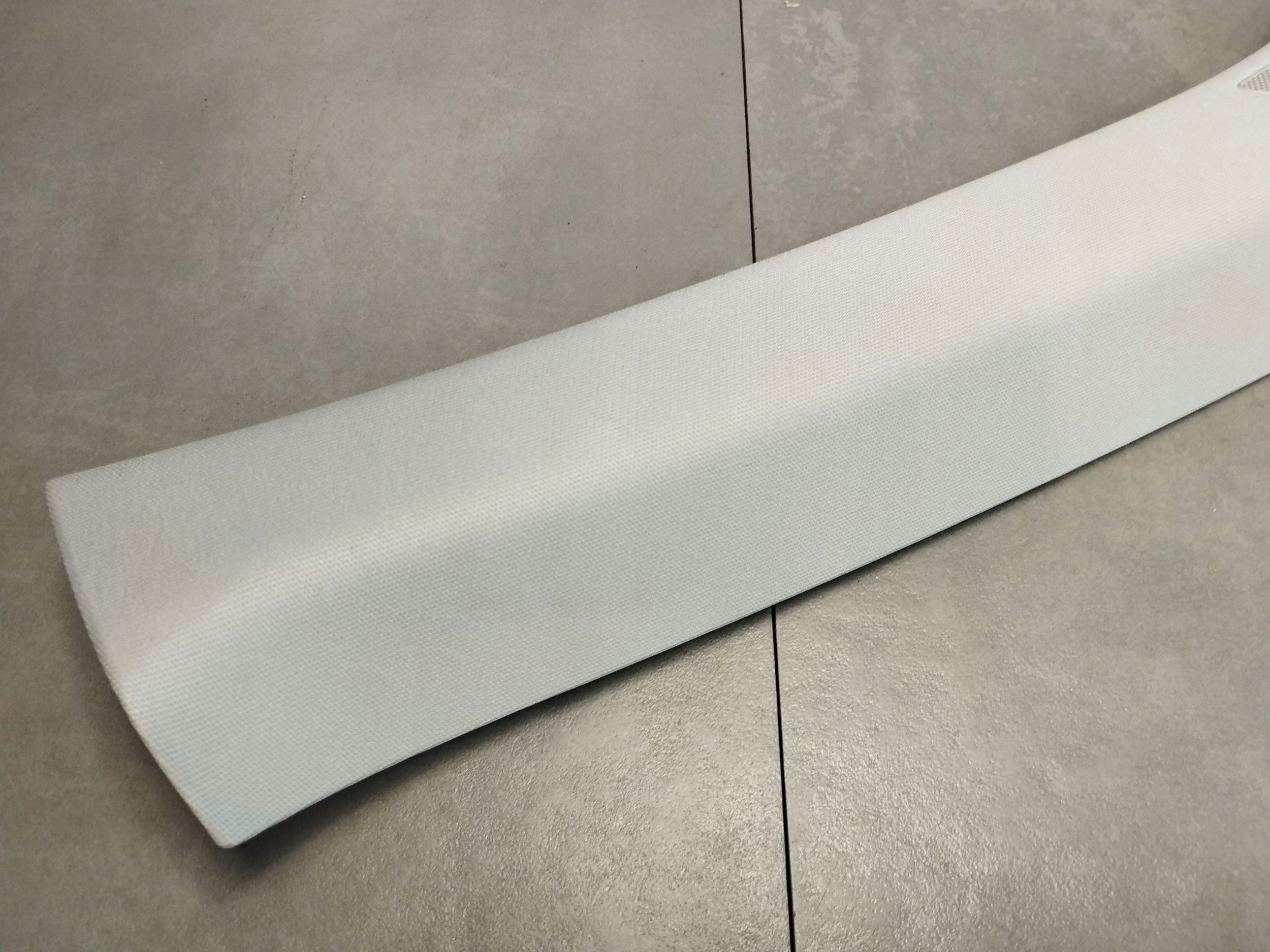 Audi Q3 F3 83A cover SLUPKA right front 83A867234A