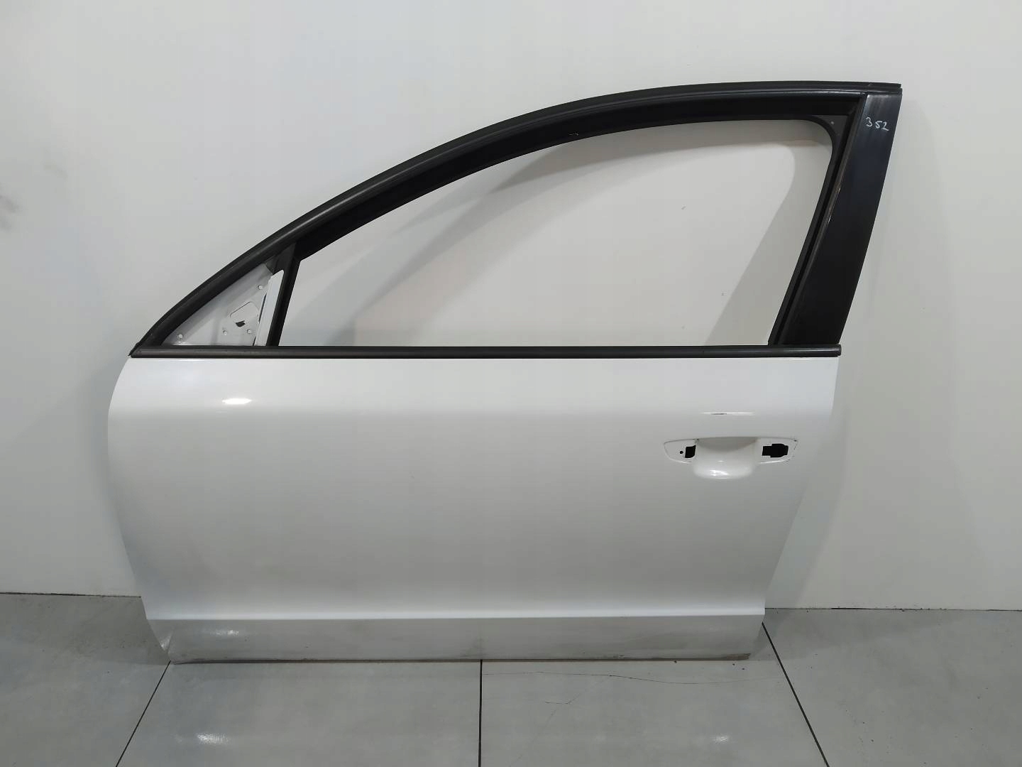 door left front LS9R Skoda Superb II (2008-2015)