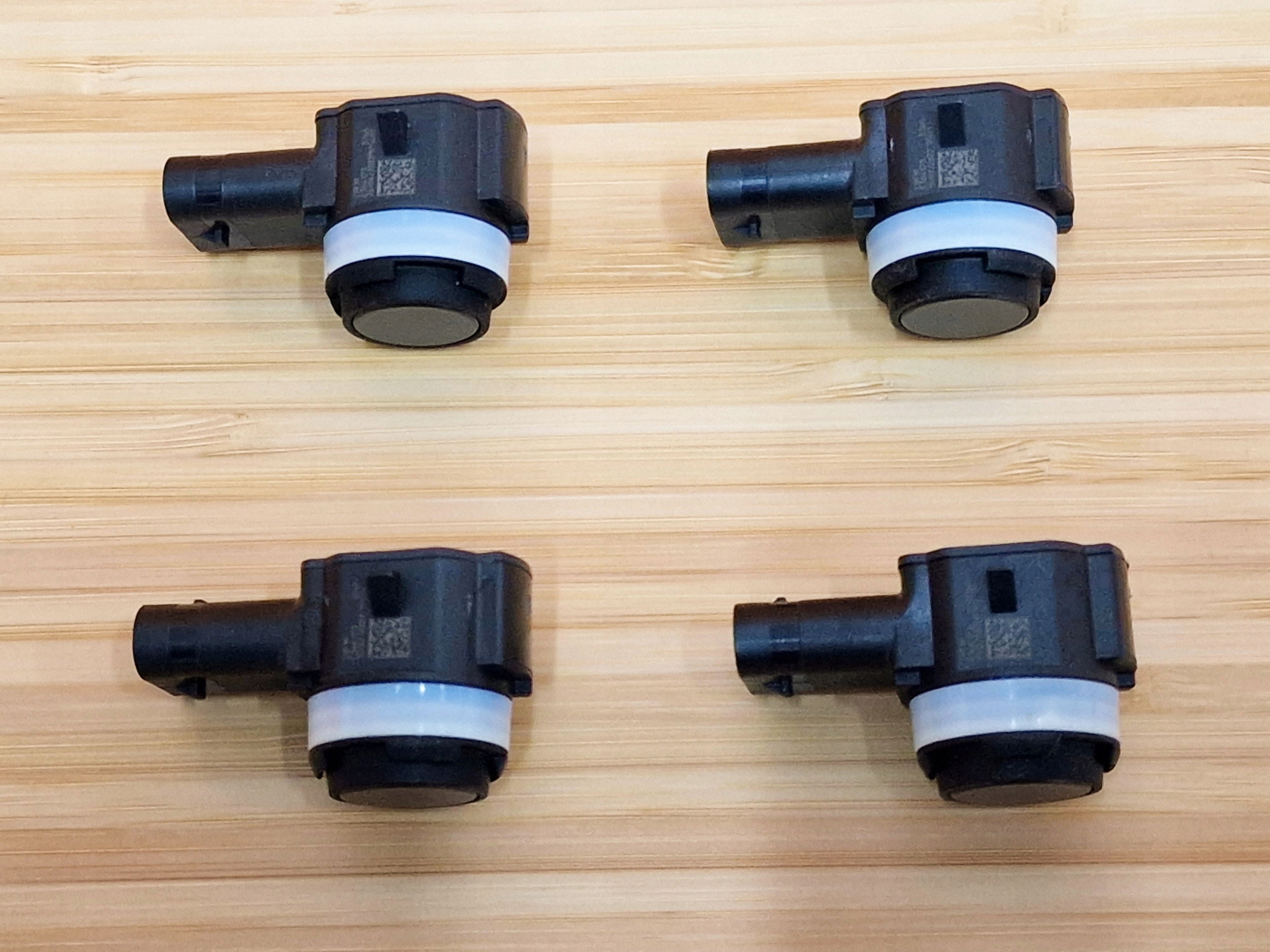 BMW 7 G70 Sensor PDC Parken Farbe C64 5A2DA48