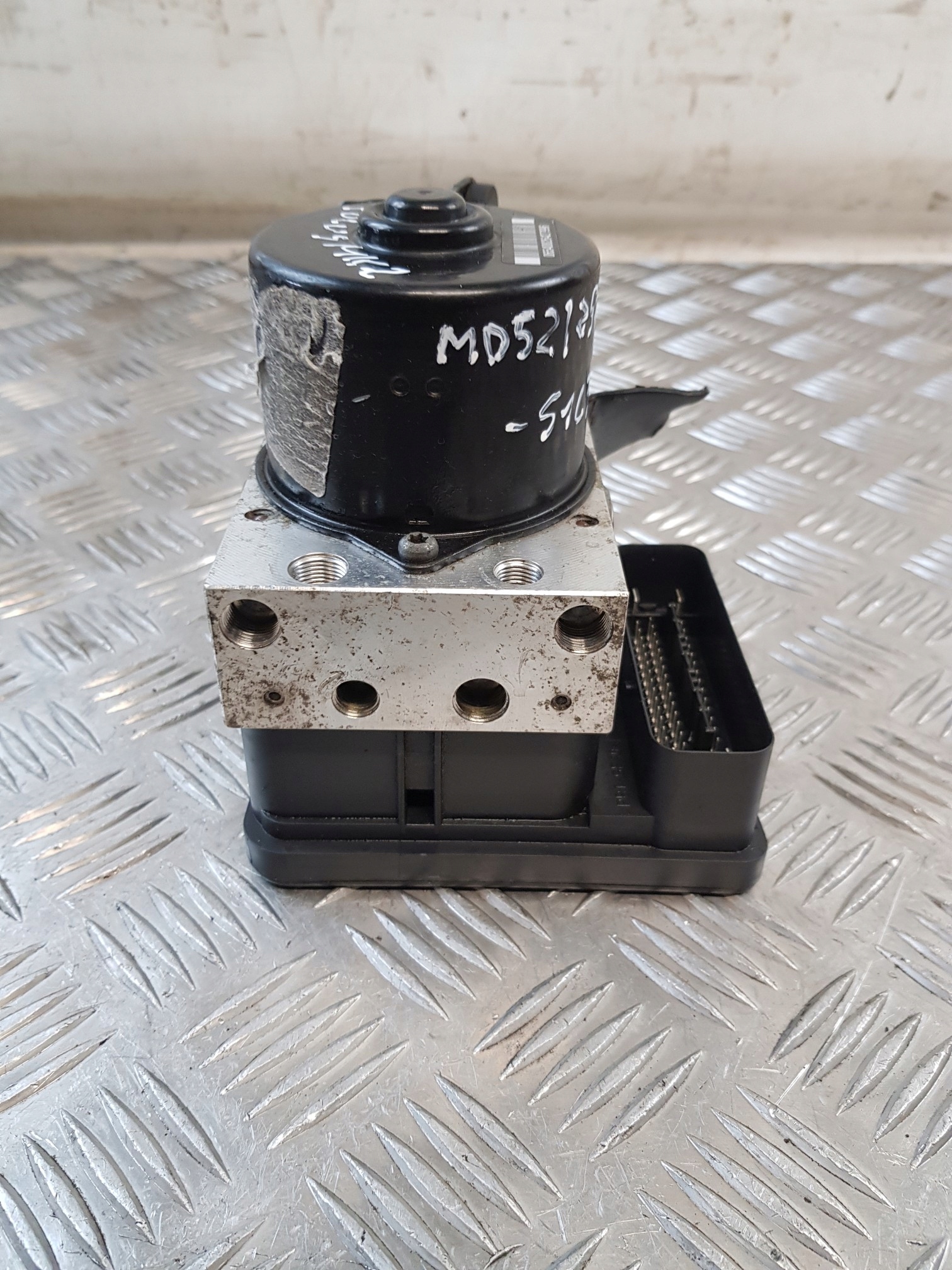 Pompa ABS 8M512C405CA FORD FOCUS MK2 09R