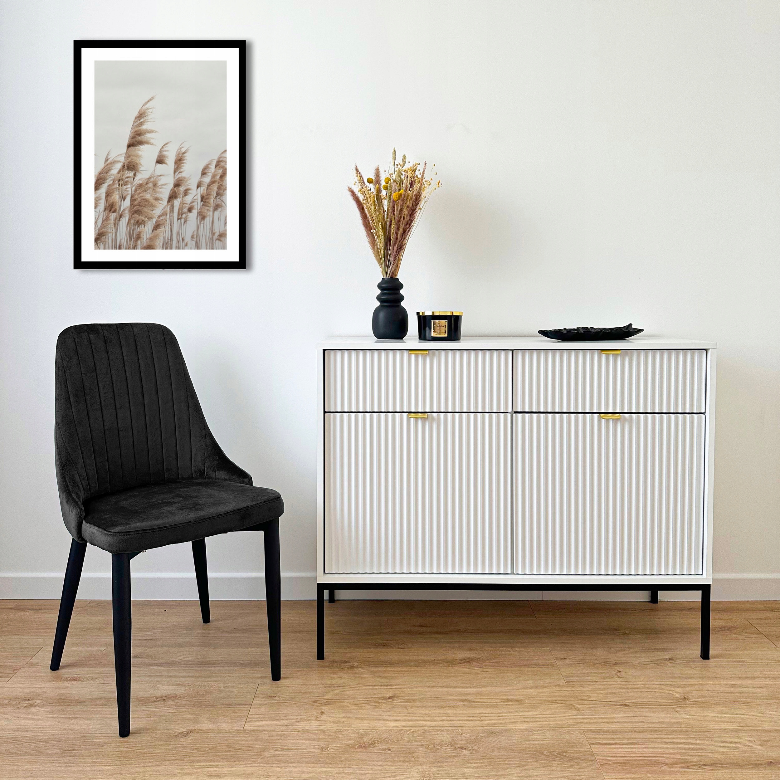 KRZESŁO TAPICEROWANE WELUROWE NOWOCZESNE CZARNE METALOWE NOGI DO SALONU EAN (GTIN) 5902340317969