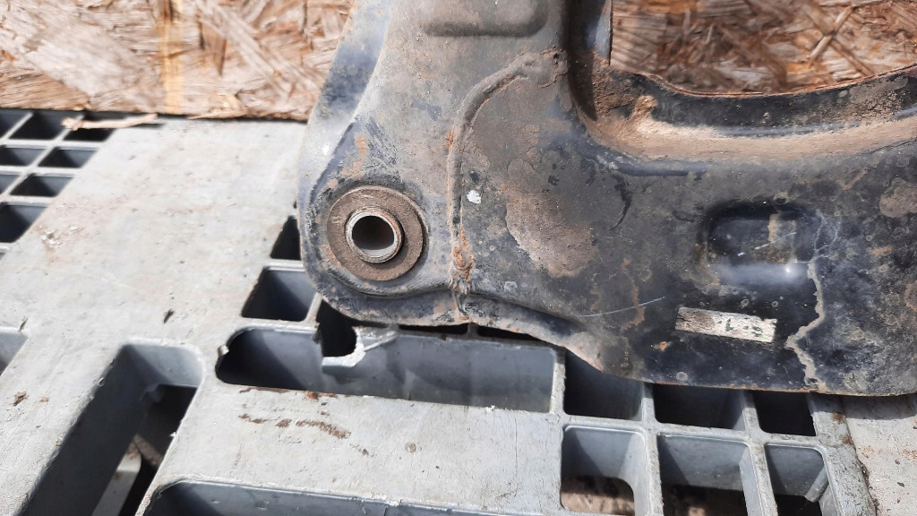 подрамник перед Hyundai атос II 1.1b 05R