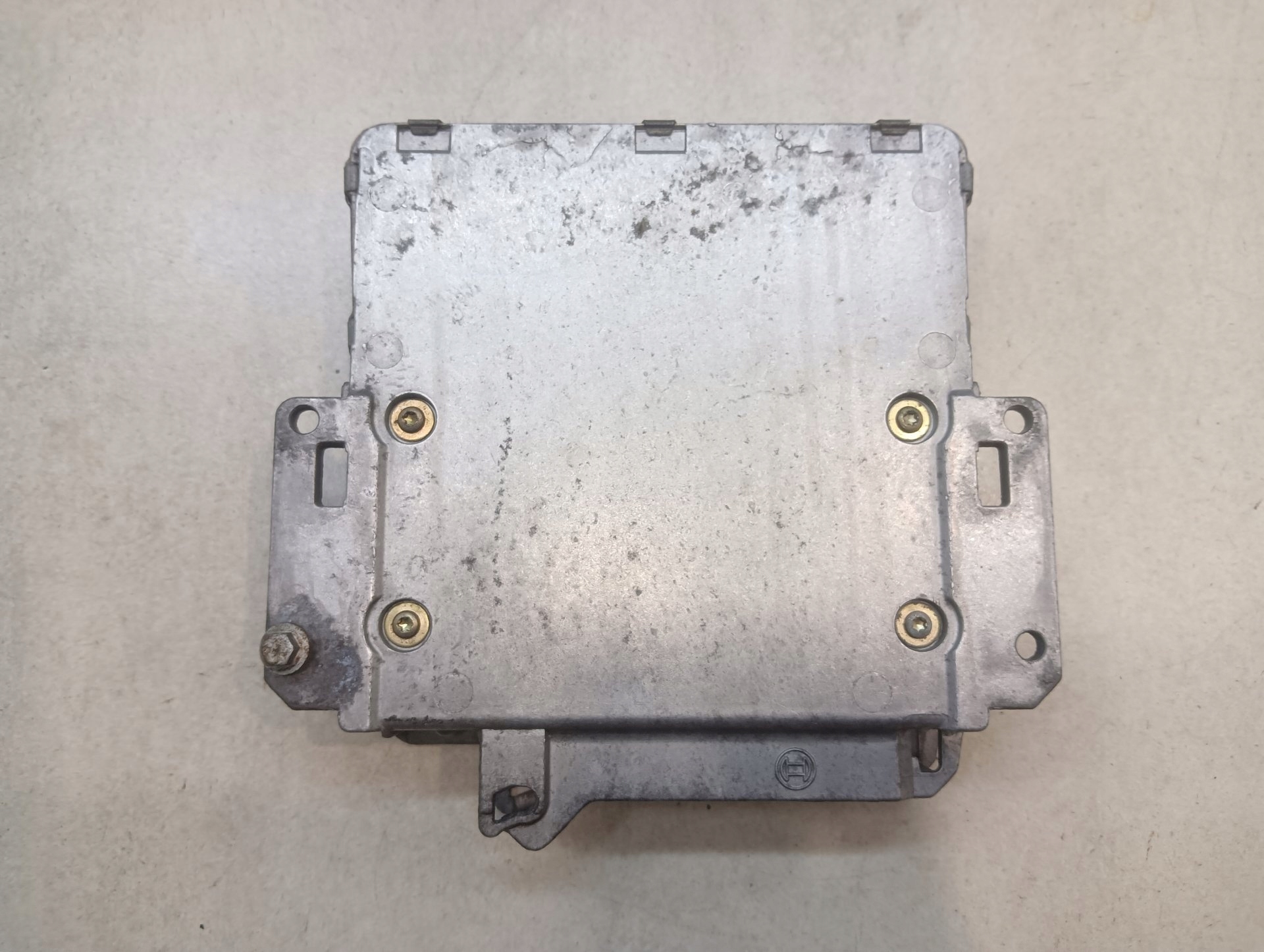 control unit of the engine FREELANDER 2.0 TD 0281010113