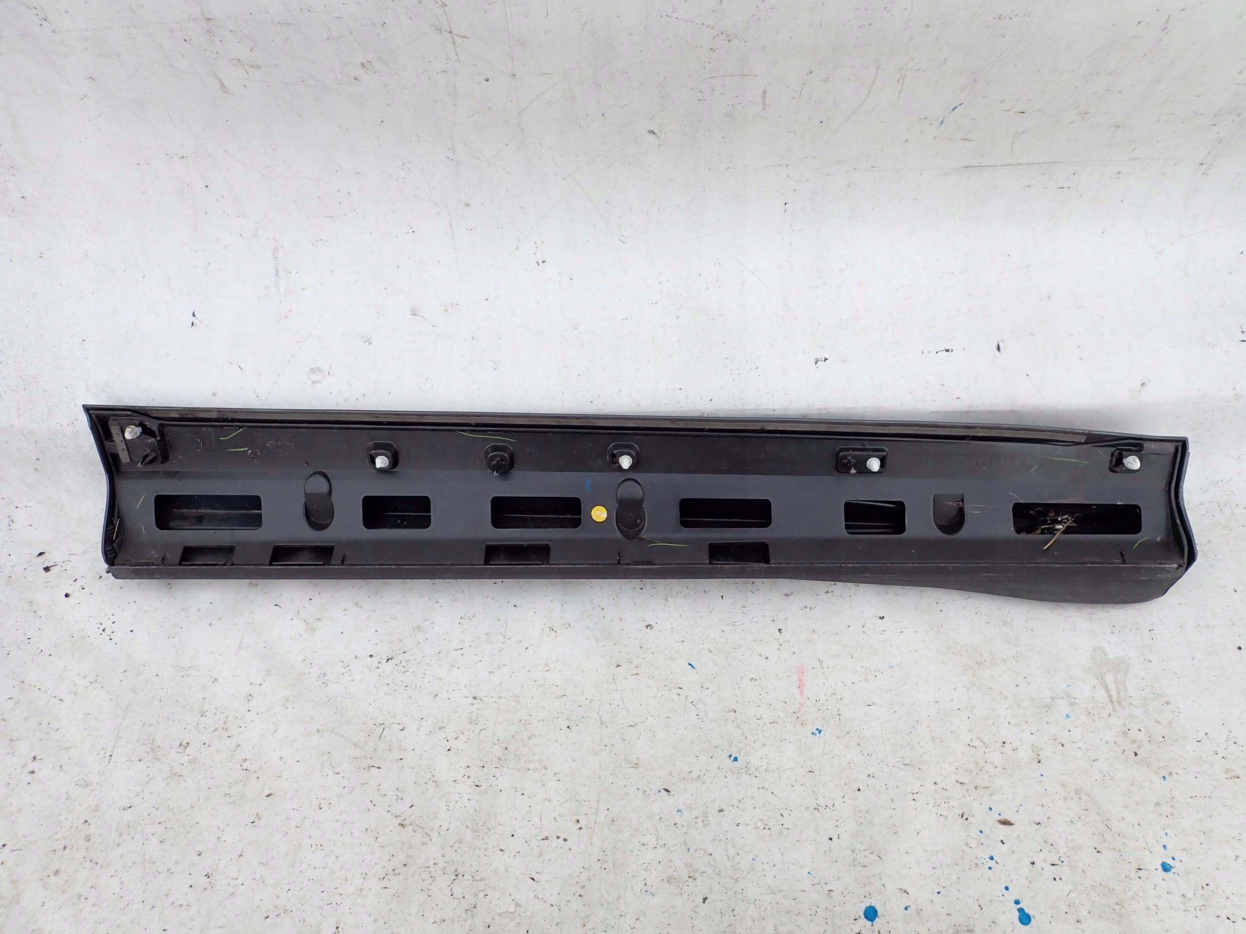AUDI Q3 II 83A S-LINE 18- moulding door left front front