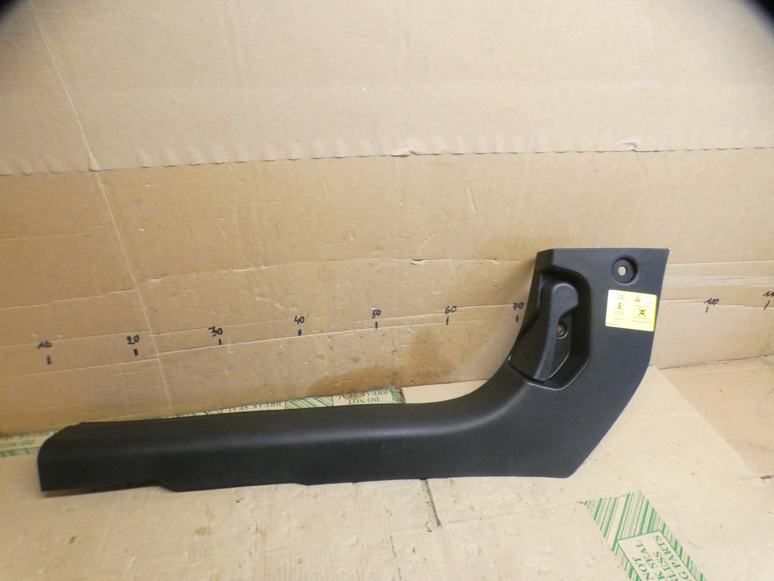 moulding cover of the threshold threshold right left front JEEP AVENGER 25R