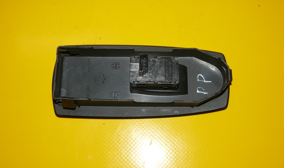 button PANEL windows right front BMW X3 E83 04-07r. EUROPA 6922244