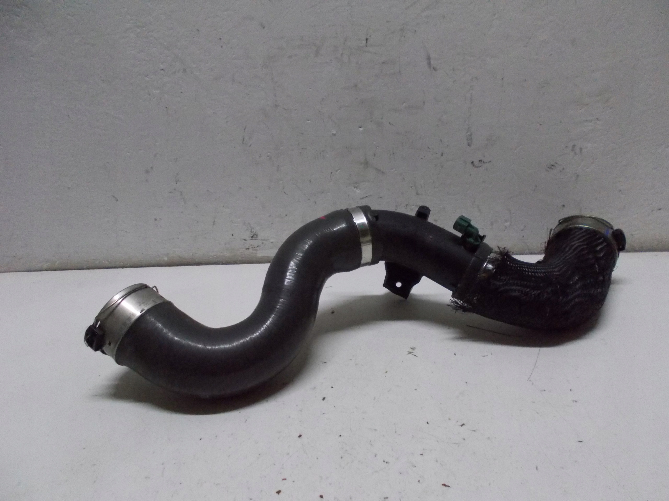 RENAULT MASTER III LIFT IV 2,3 DCI pipe hose lower INTEROOLER 144605647R