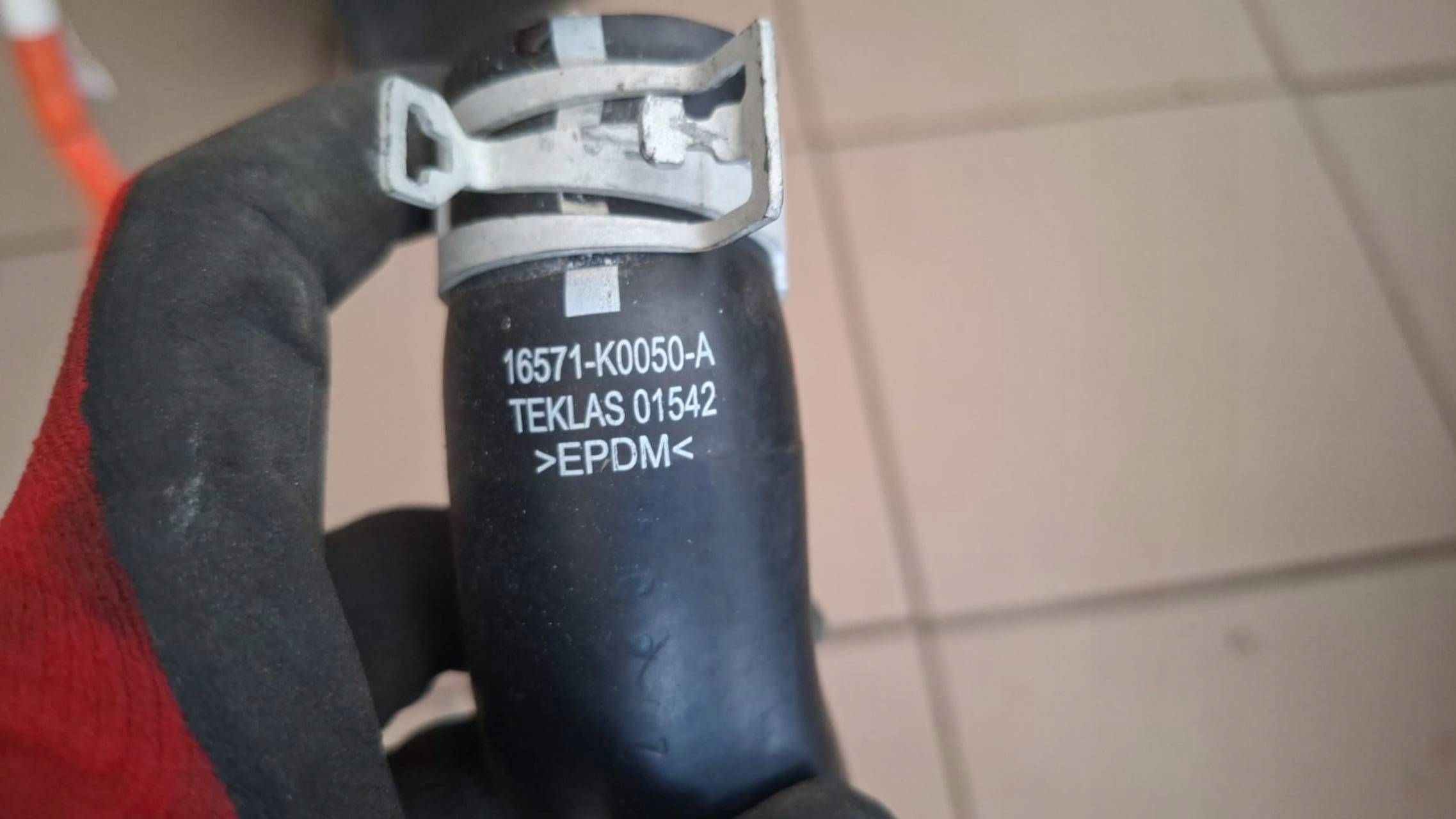 prijenos crijevo vode Mazda 2 hybrid 2024r 16571-K0050-A