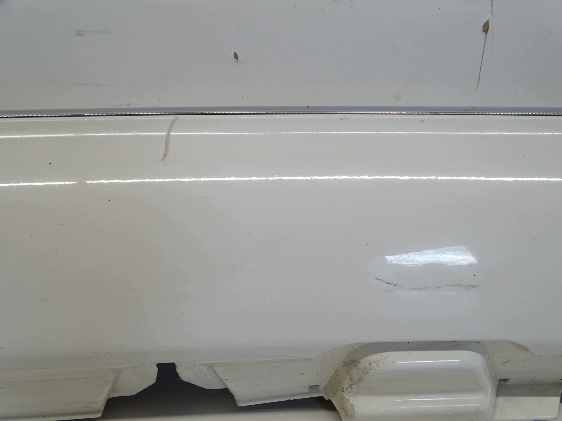 moulding threshold cap left MERCEDES C W205 sedan A2056900740