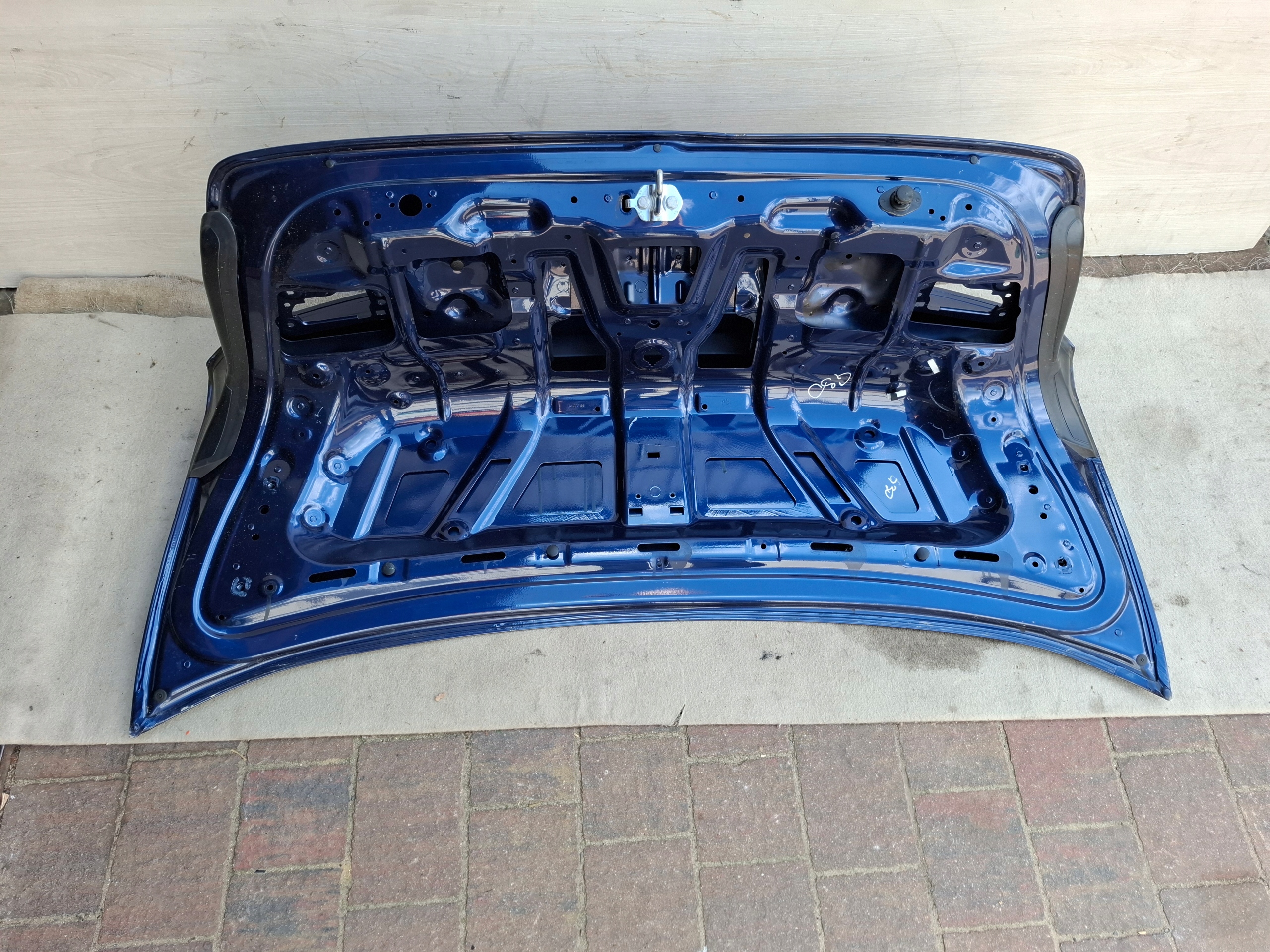 BMW G30 trunk door cover rear boot blue