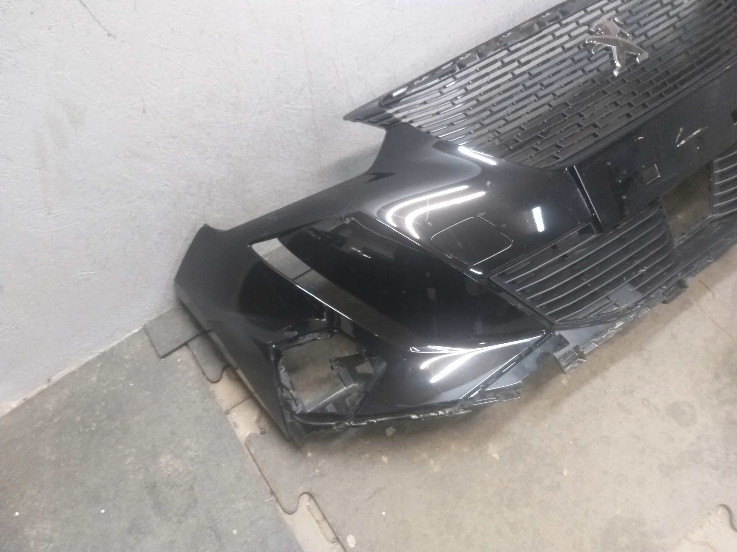bumper front PEUGEOT 2008 II 2 19