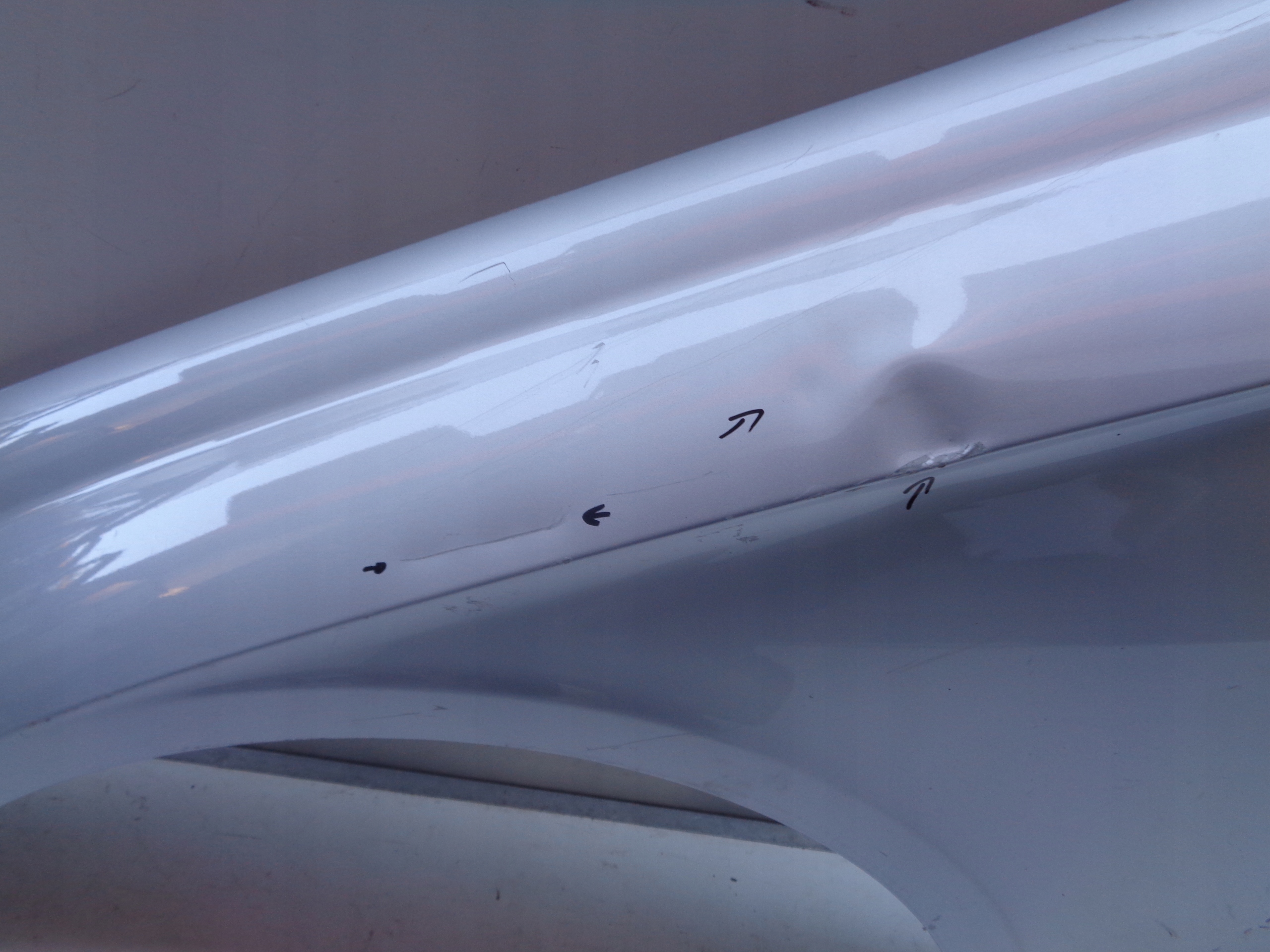 fender left front MERCEDES CLS W219 NR 28469